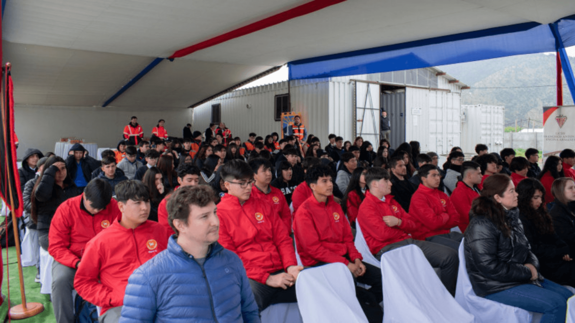 Estudiantes de “Vive la Minería” visitaron la Escuela Mina Planta Chancón