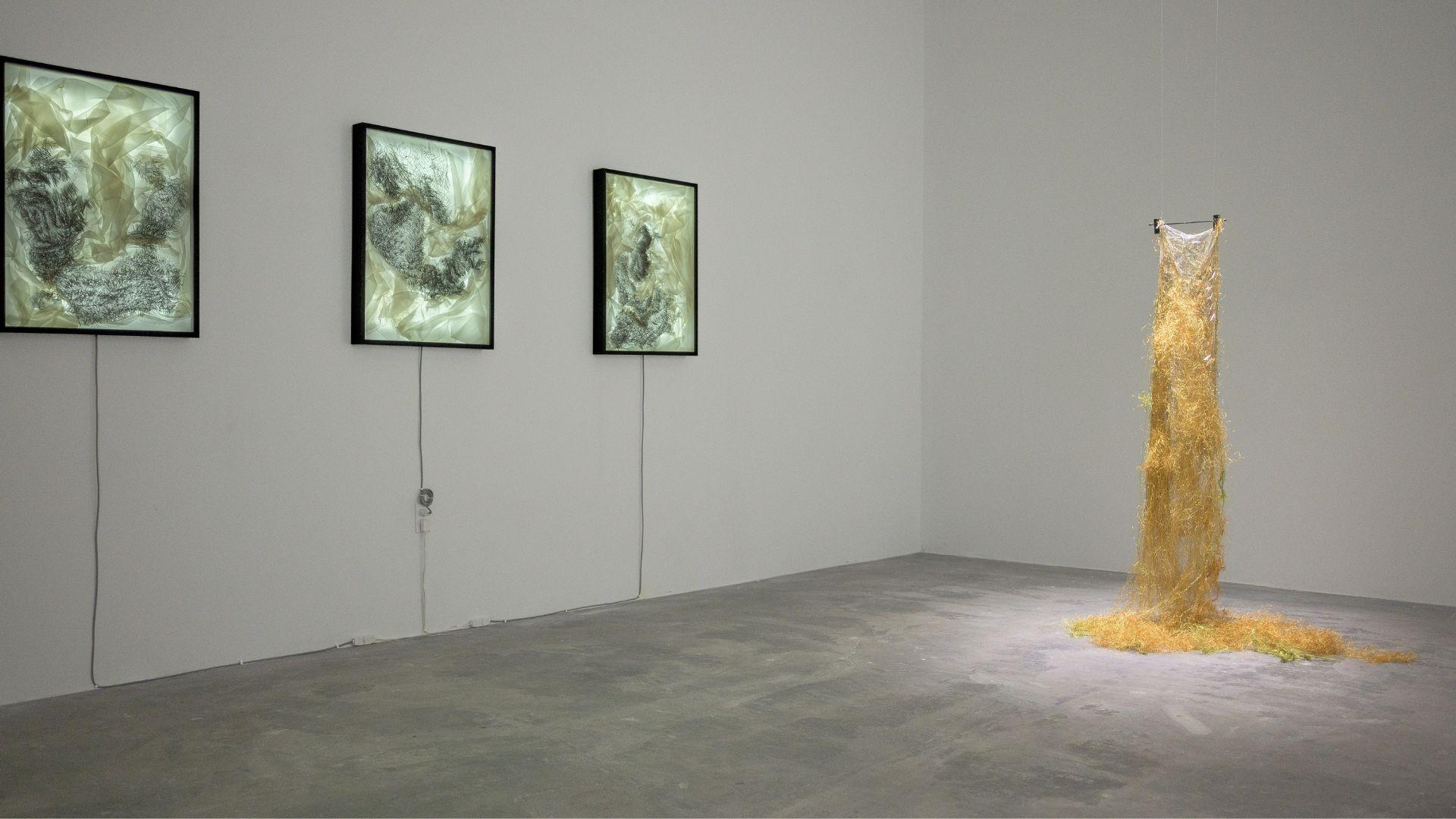Fab Lab UAI trabaja con reconocida artista chilena en exposición que se exhibe en Texas