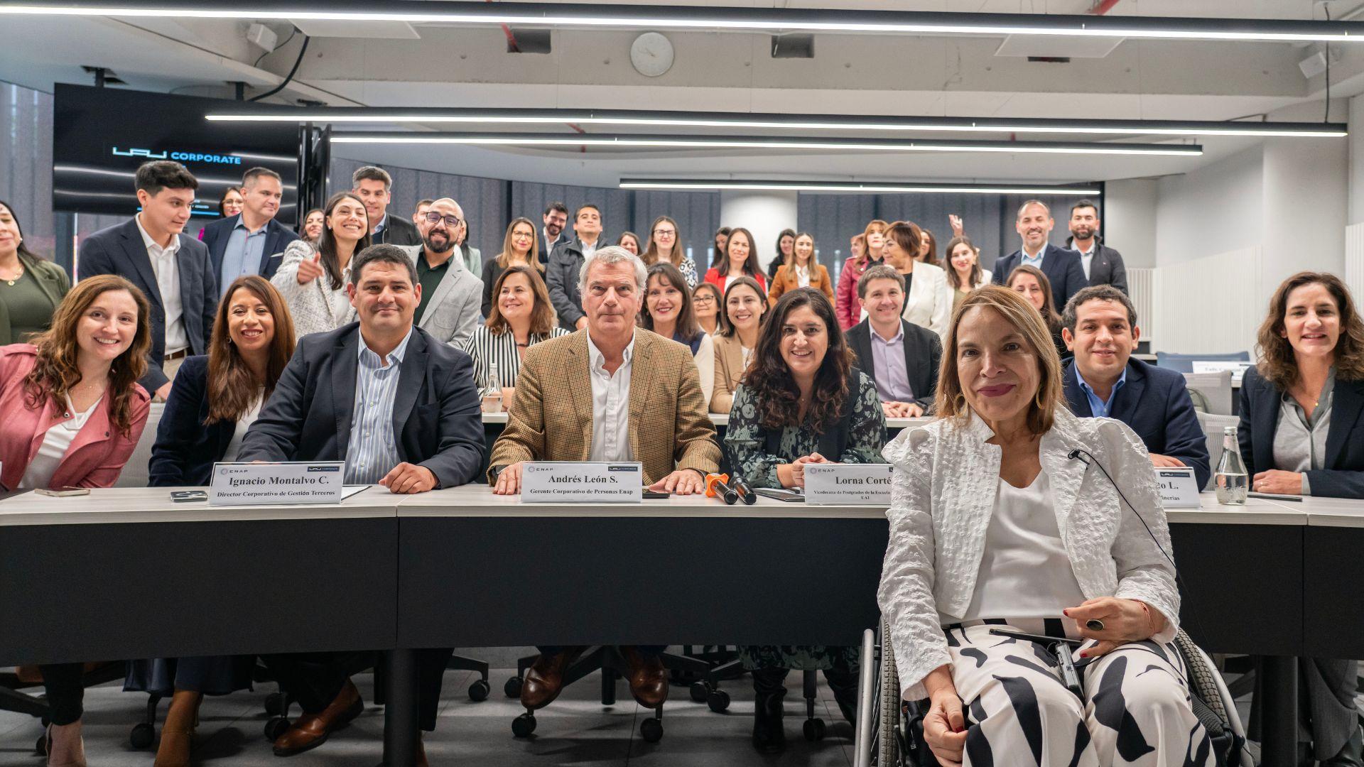 UAI y ENAP culminan innovador programa para avanzar en equidad de género y conciliación familiar