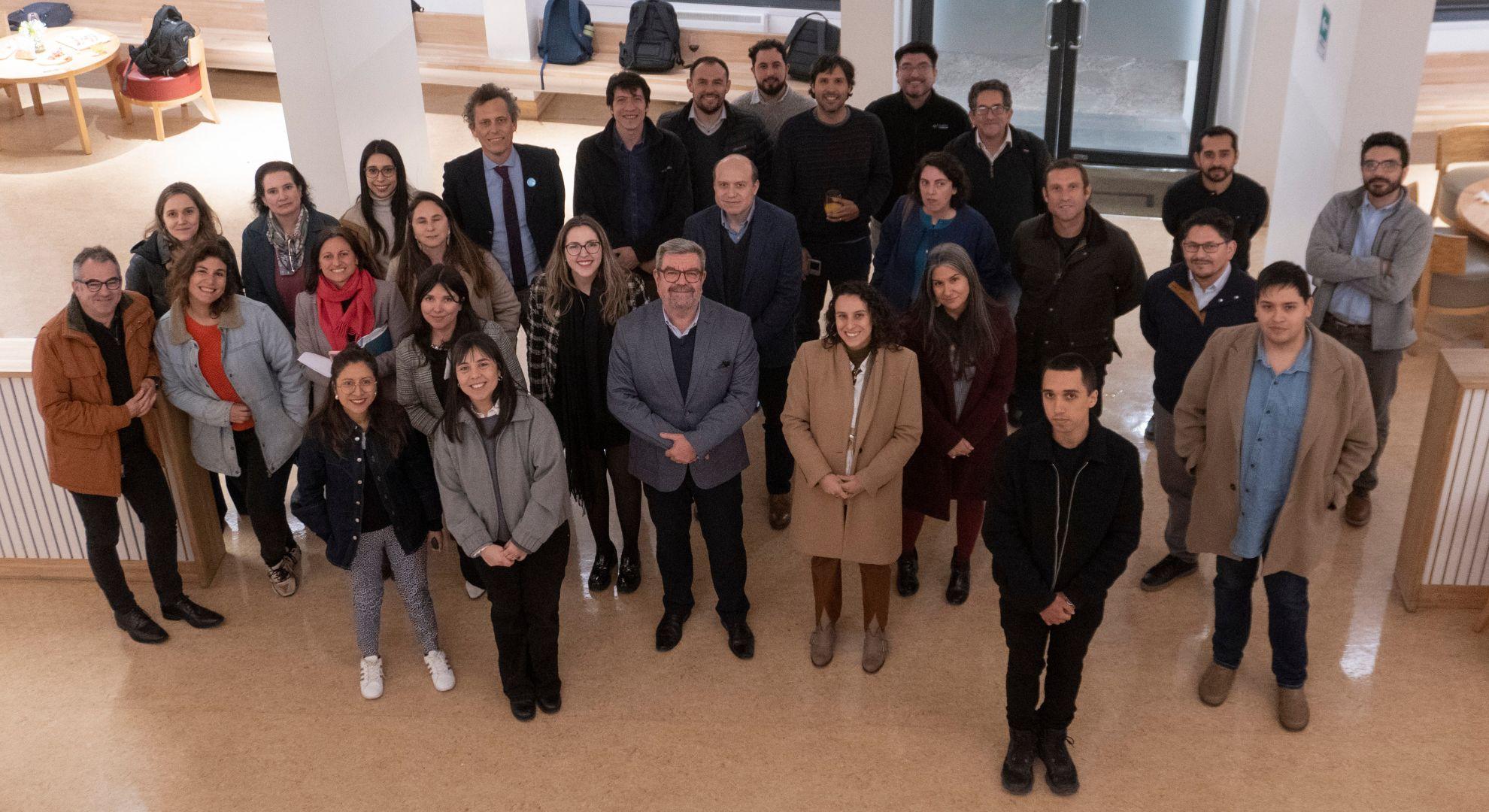 Coloquio interdisciplinario UAI exploró vínculos entre IA, productividad e investigación académica