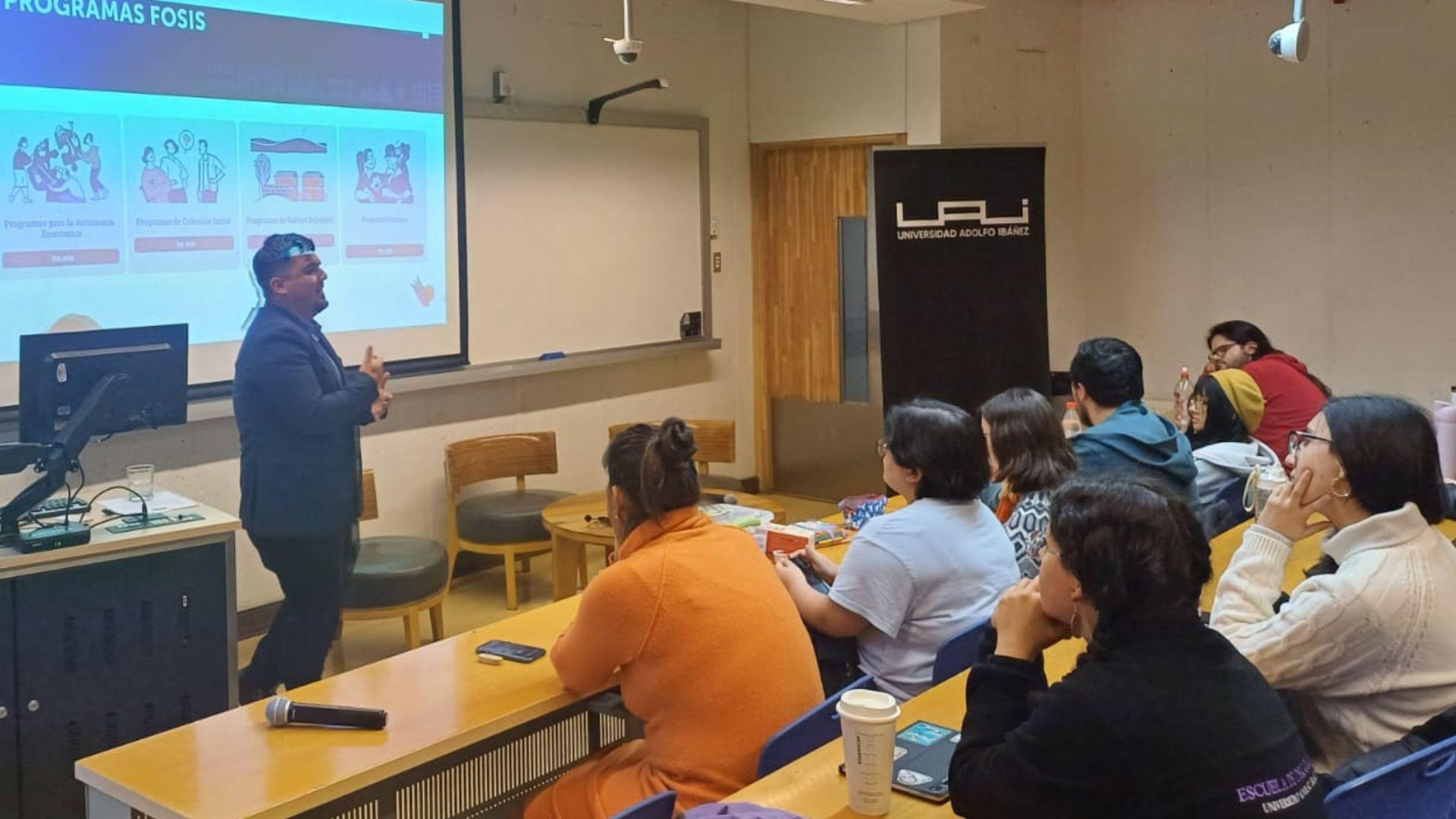 Seminario UAI abordó la vulnerabilidad desde la neurociencia, el cuidado y la política pública