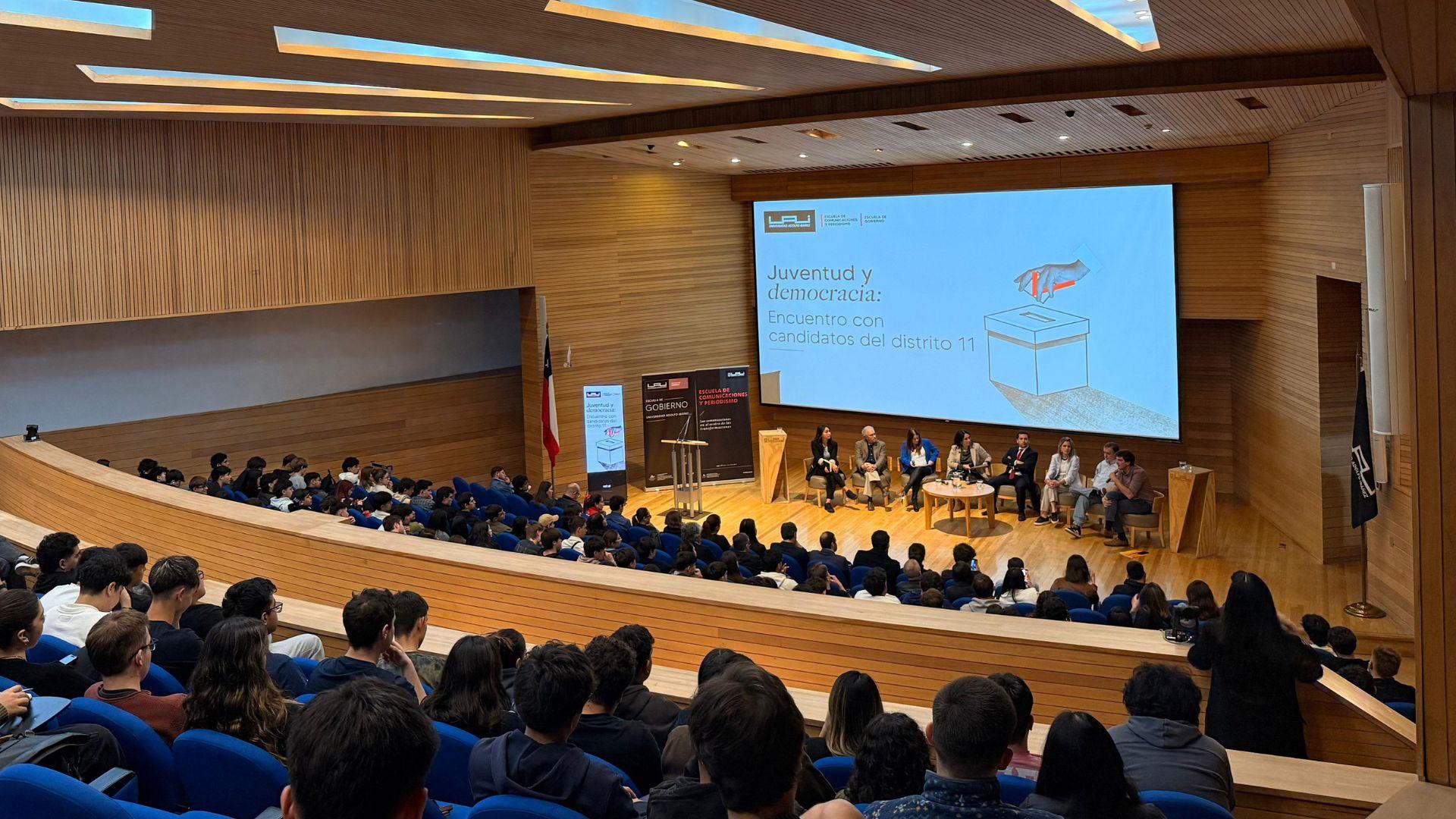 Juventud y Democracia: candidatos del distrito 11 dialogan con estudiantes UAI