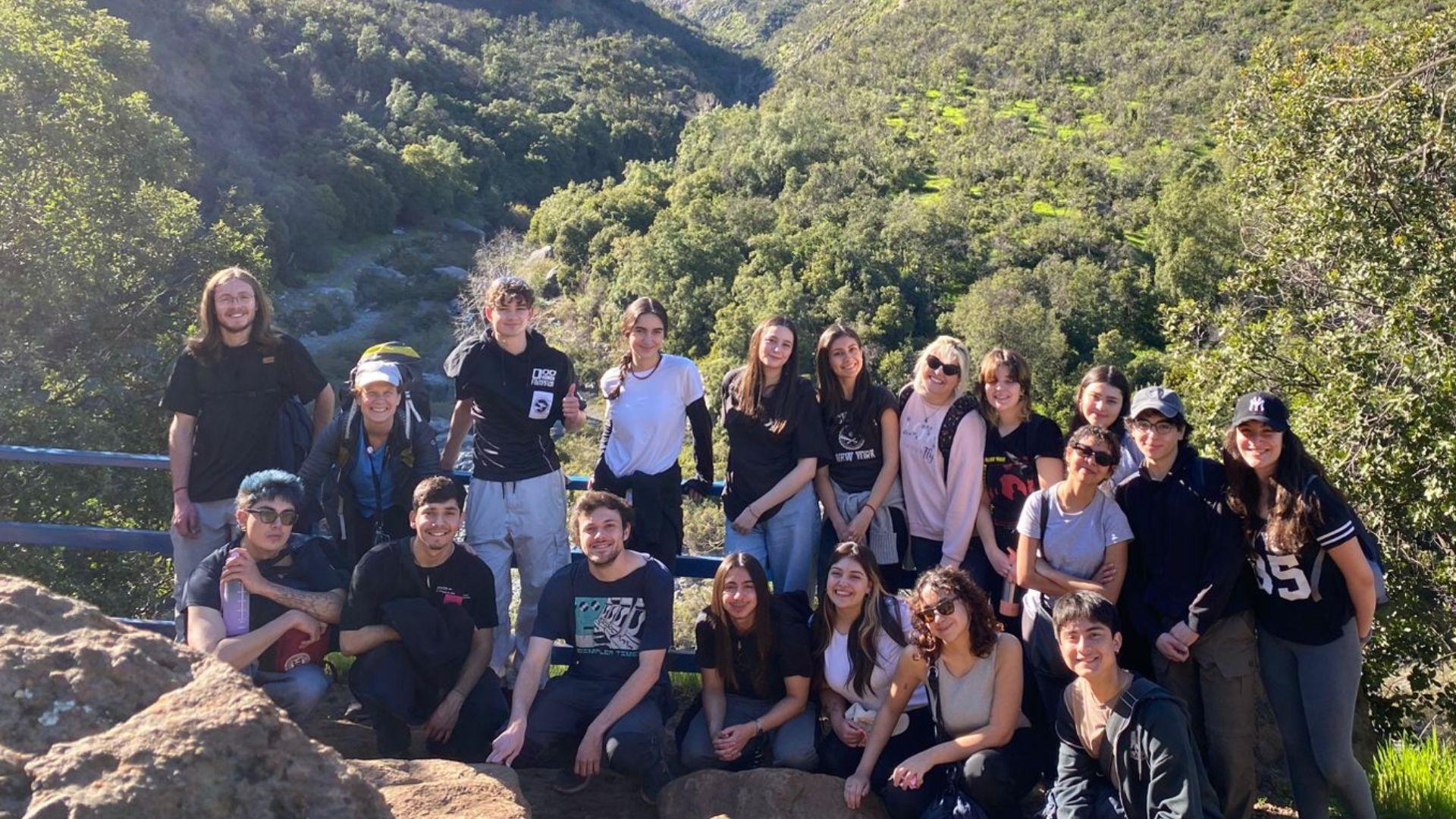 Estudiantes de Psicología estudian procesos psicosociales en la Quebrada de Macul