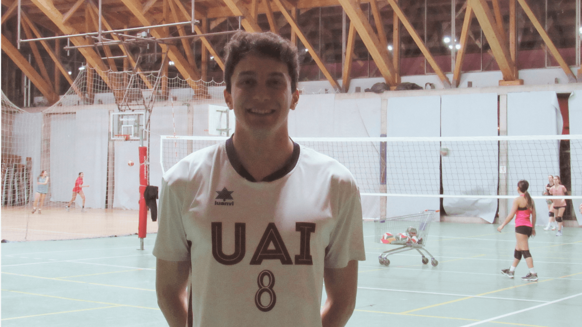  Nicolás Quezada: “El voleibol y el Magíster me enseñaron a organizar mi vida y dar lo mejor de mí”
