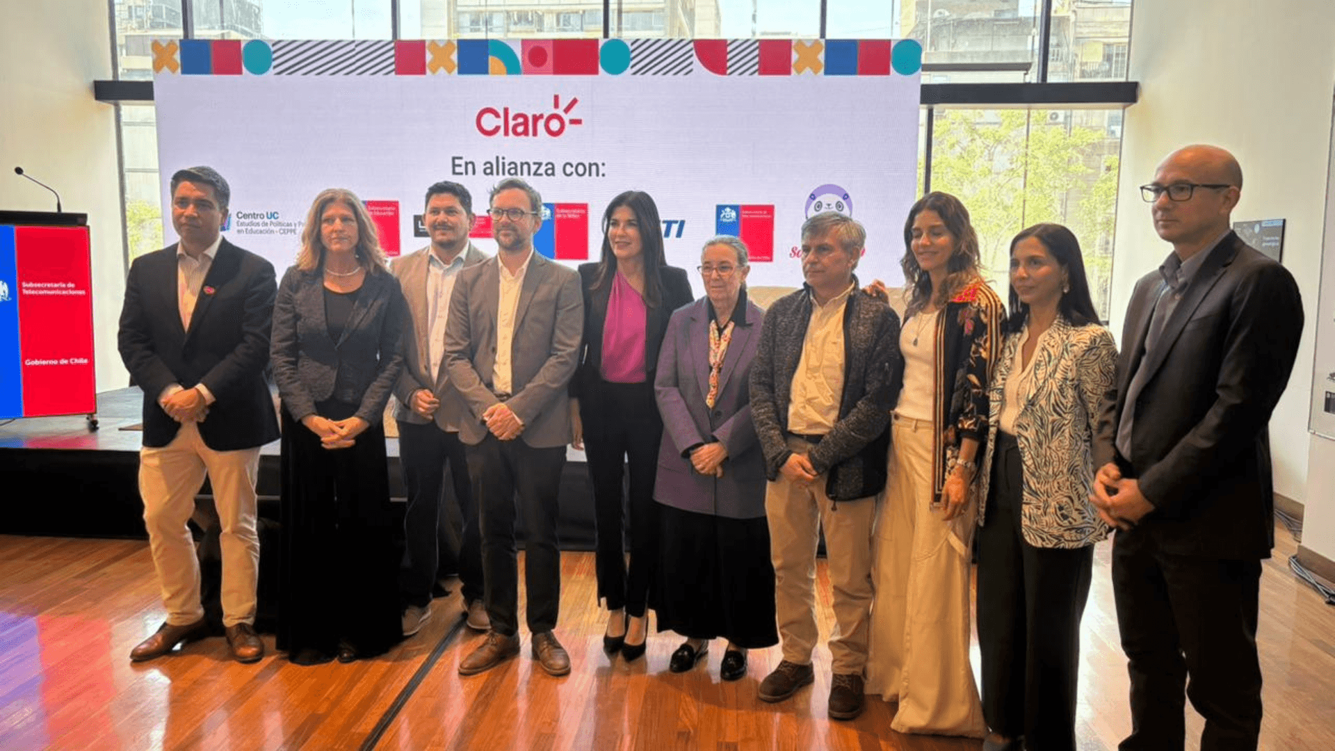Programa Formando Ciudadanía Digital UAI firma “Compromiso por el Bienestar Digital Infantil”