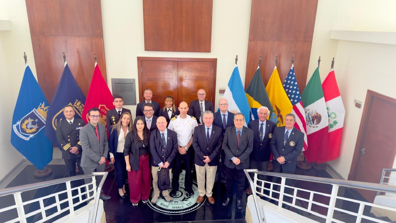 UAI y Academia de Guerra Naval ponen en valor la relevancia de la conciencia marítima