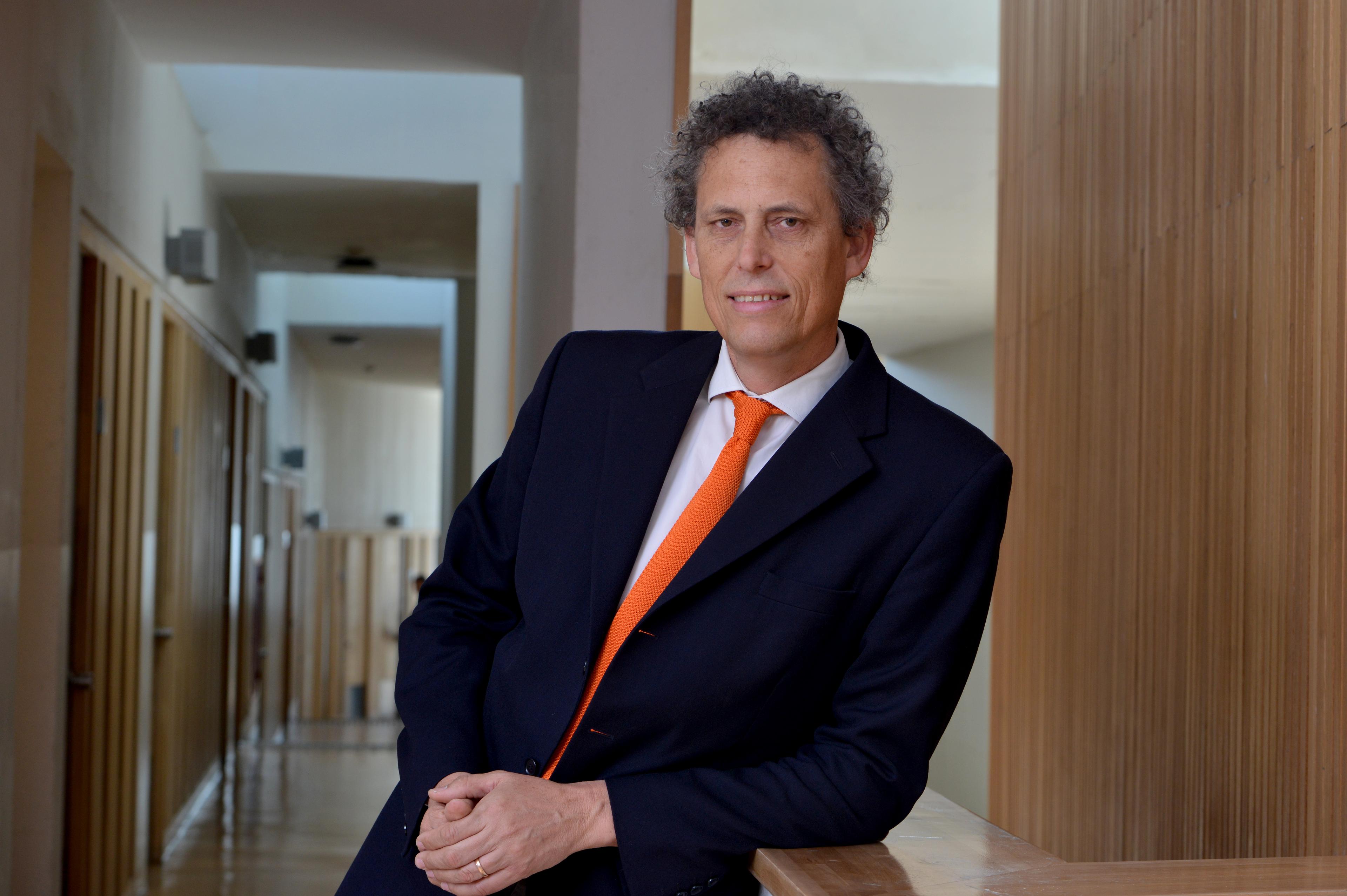 Decano de la Facultad es reelecto como Chair para América Latina y el Caribe 