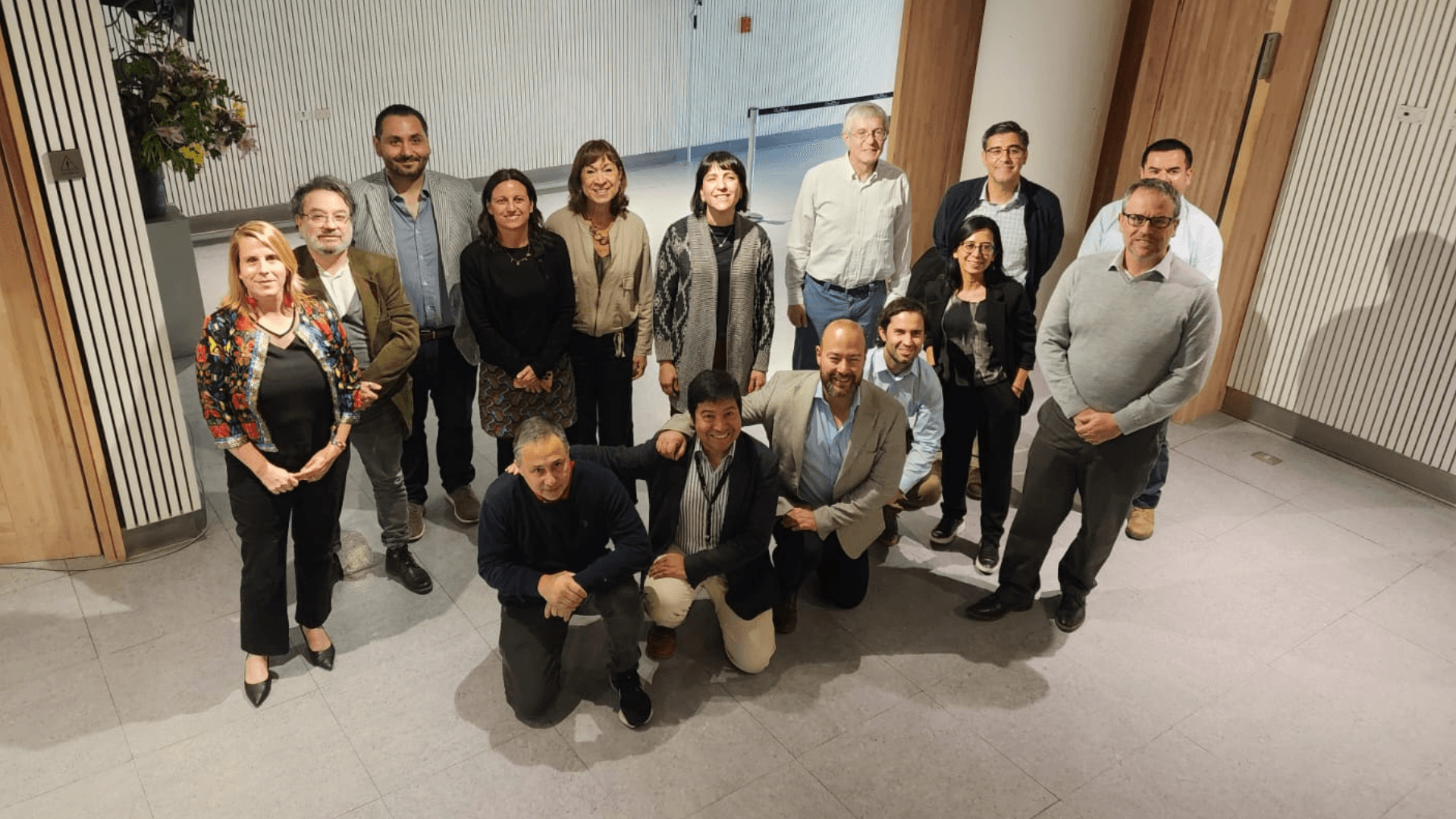 Escuela de Negocios UAI impulsa clústeres para investigación de excelencia e impacto