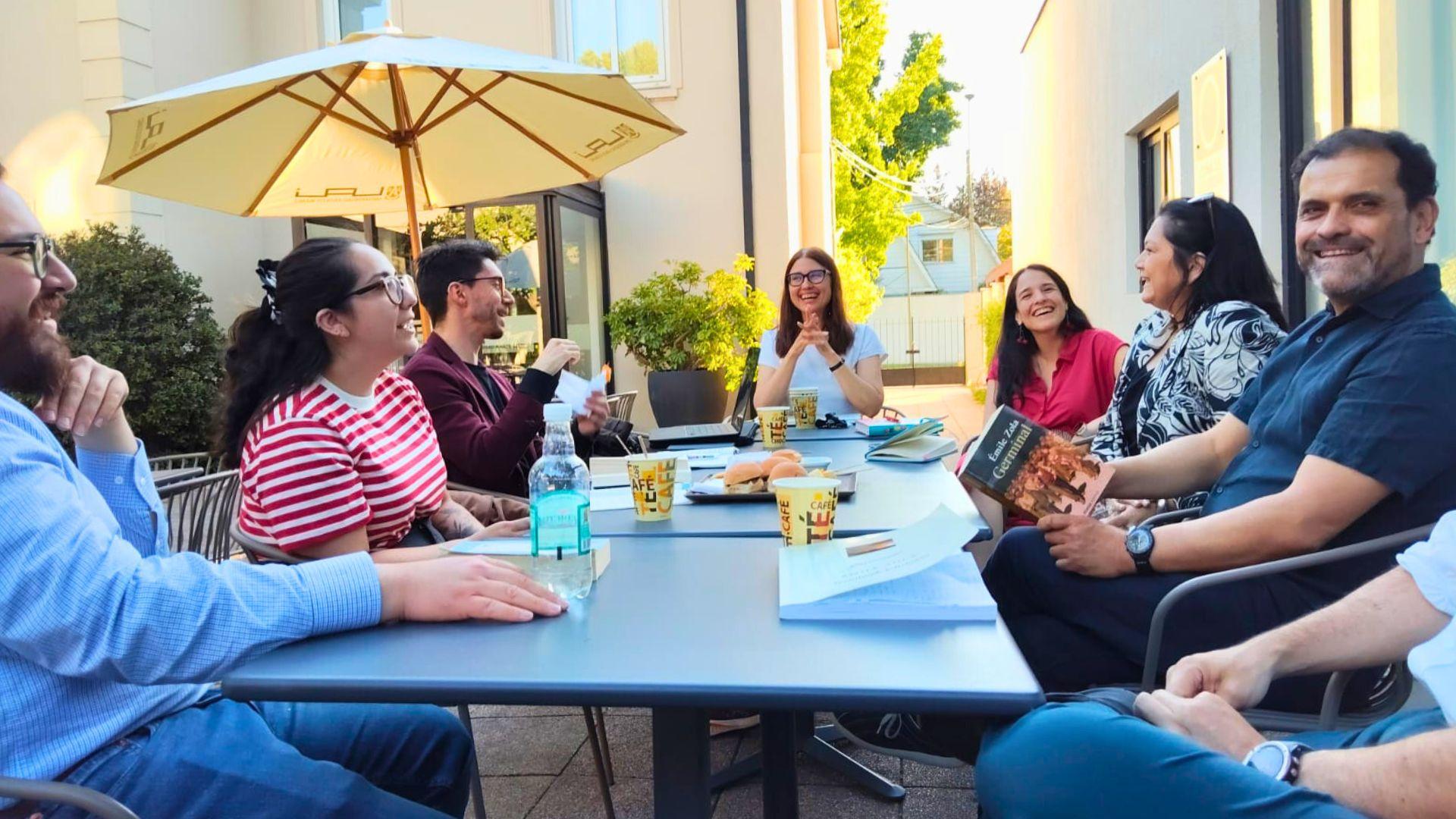 Taller de lectura del Magíster en Derecho Laboral explora el derecho a través de la literatura