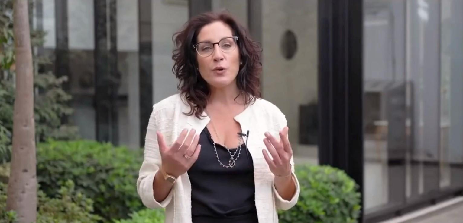 Magíster en Derecho de los Negocios LLM