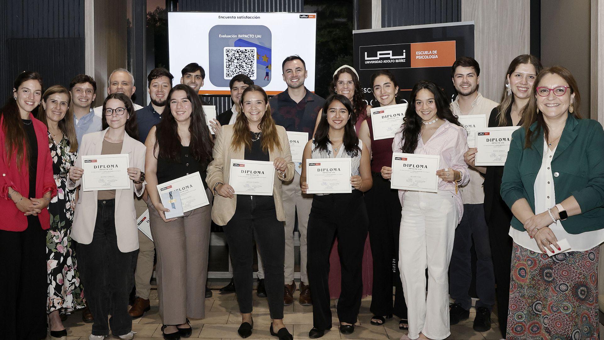 Escuela de Psicología UAI cerró primera versión del programa de mentorías Impacto UAI