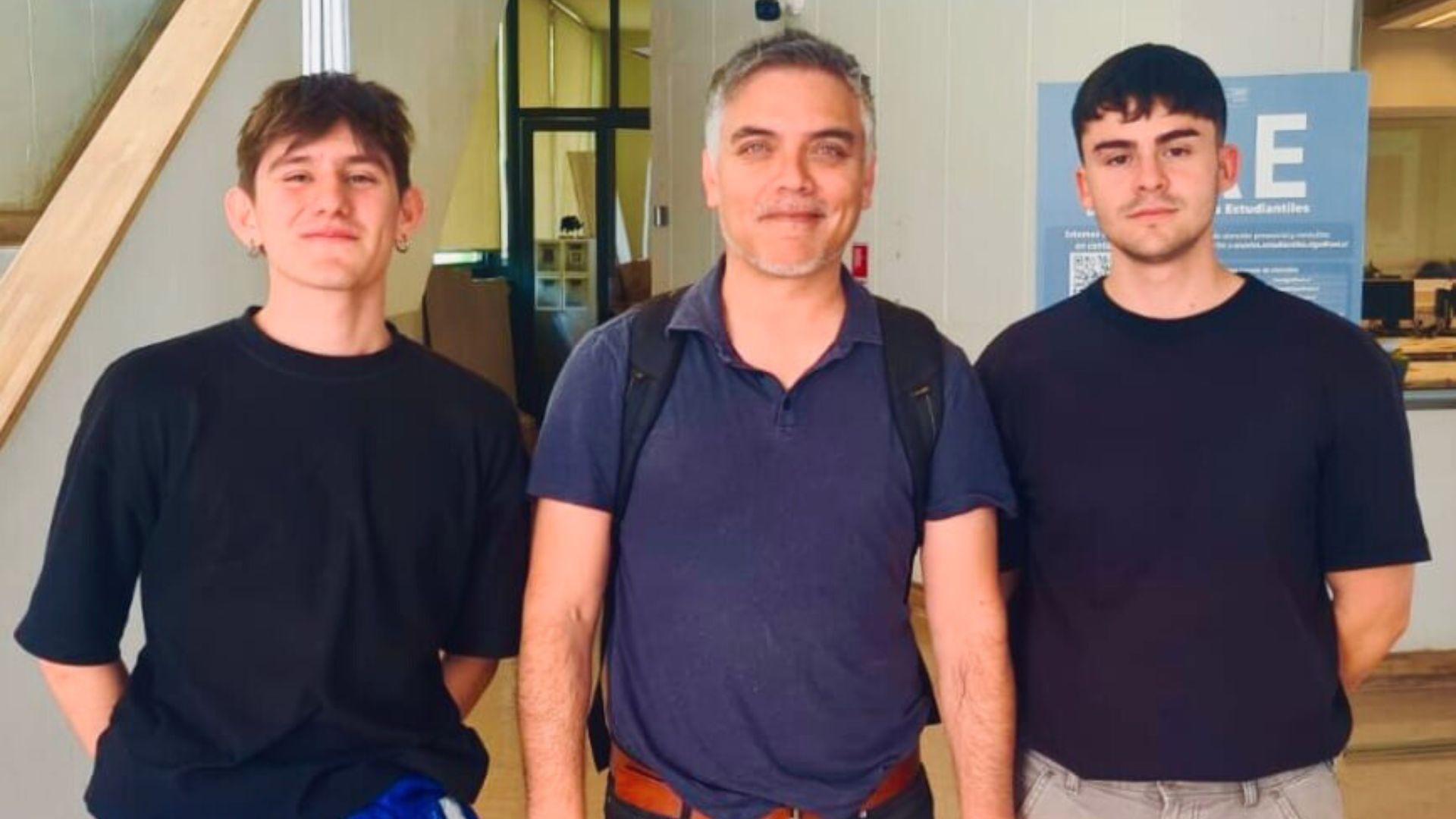 Estudiantes del Design Lab desarrollan módulos para exposiciones en Bibliotecas UAI