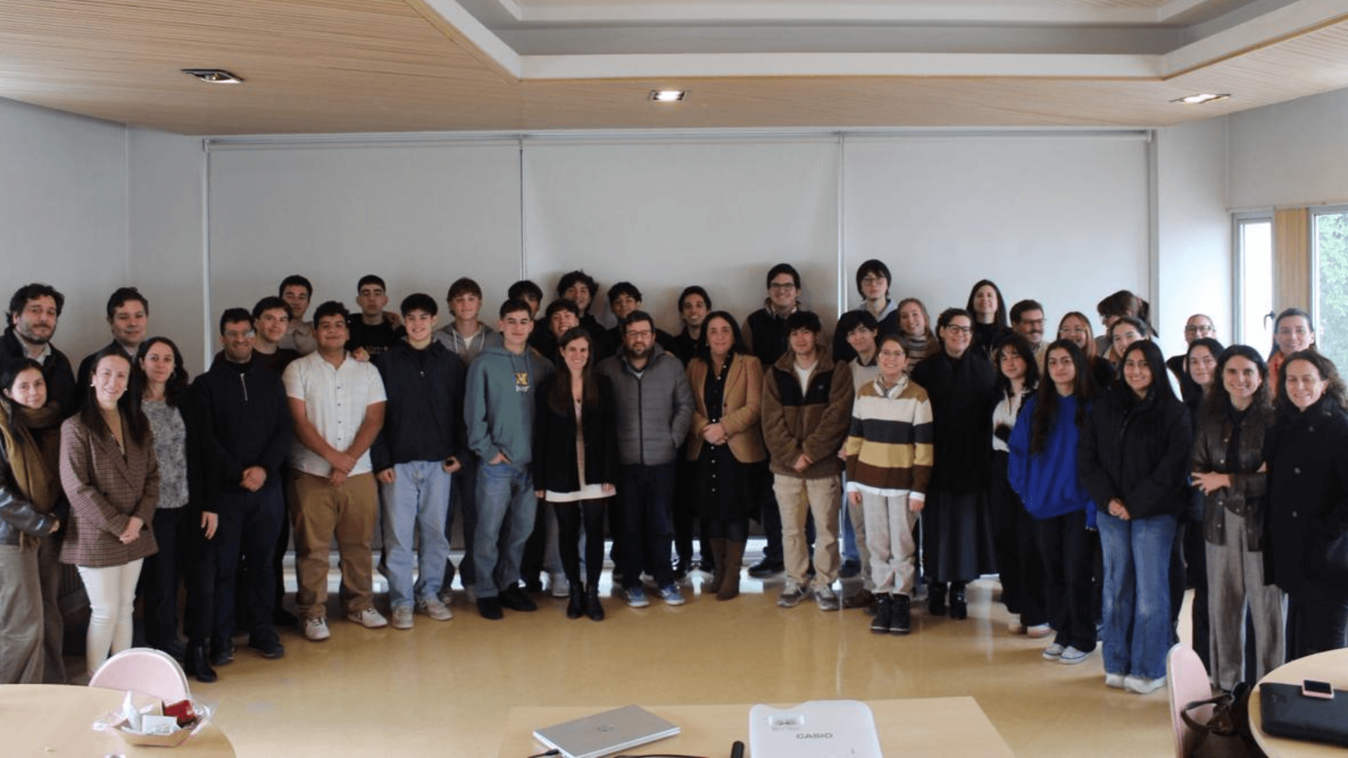 Doble título Sociología + Ingeniería Comercial UAI eleva su puntaje de corte en la admisión 2026