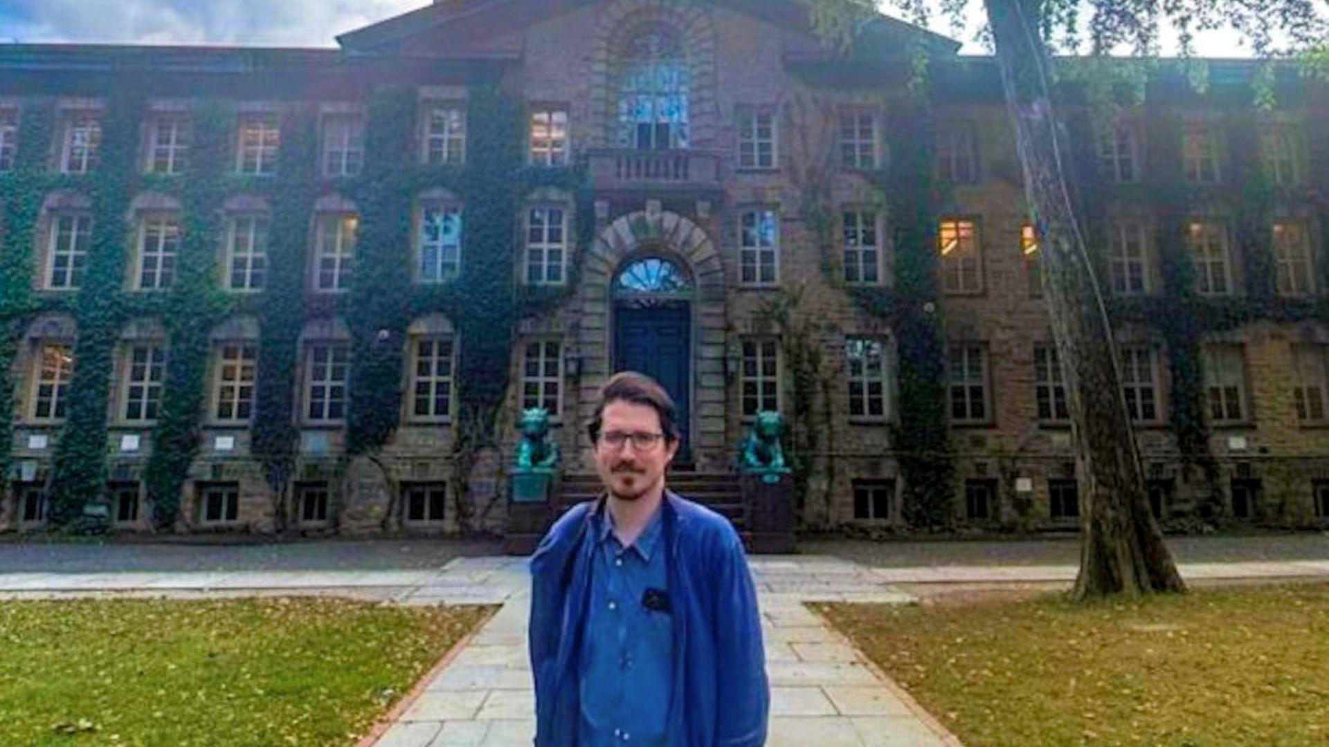 Académico UAI es el primer chileno en obtener la Rockefeller Fellowship en Princeton