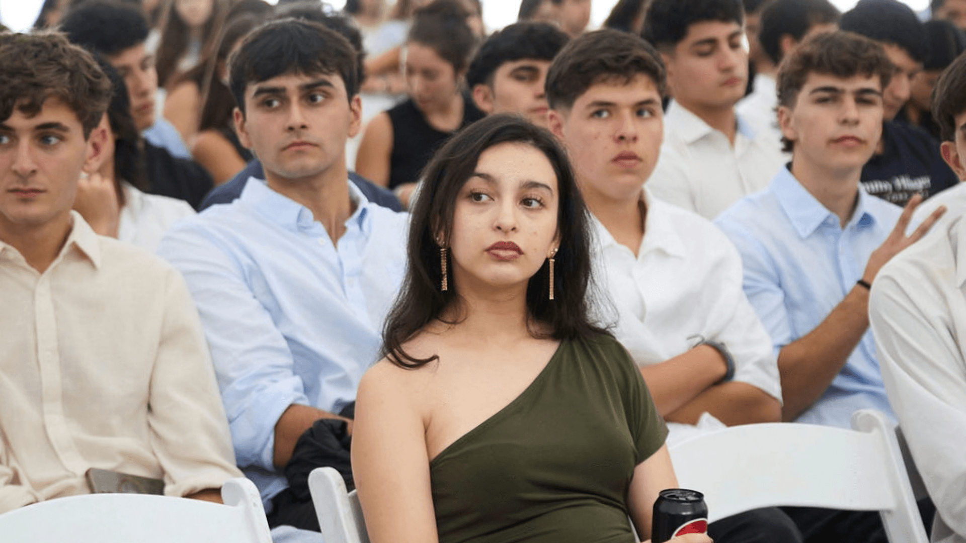 “Construir un futuro justo y sostenible: Escuela de Negocios recibe a sus nuevos estudiantes