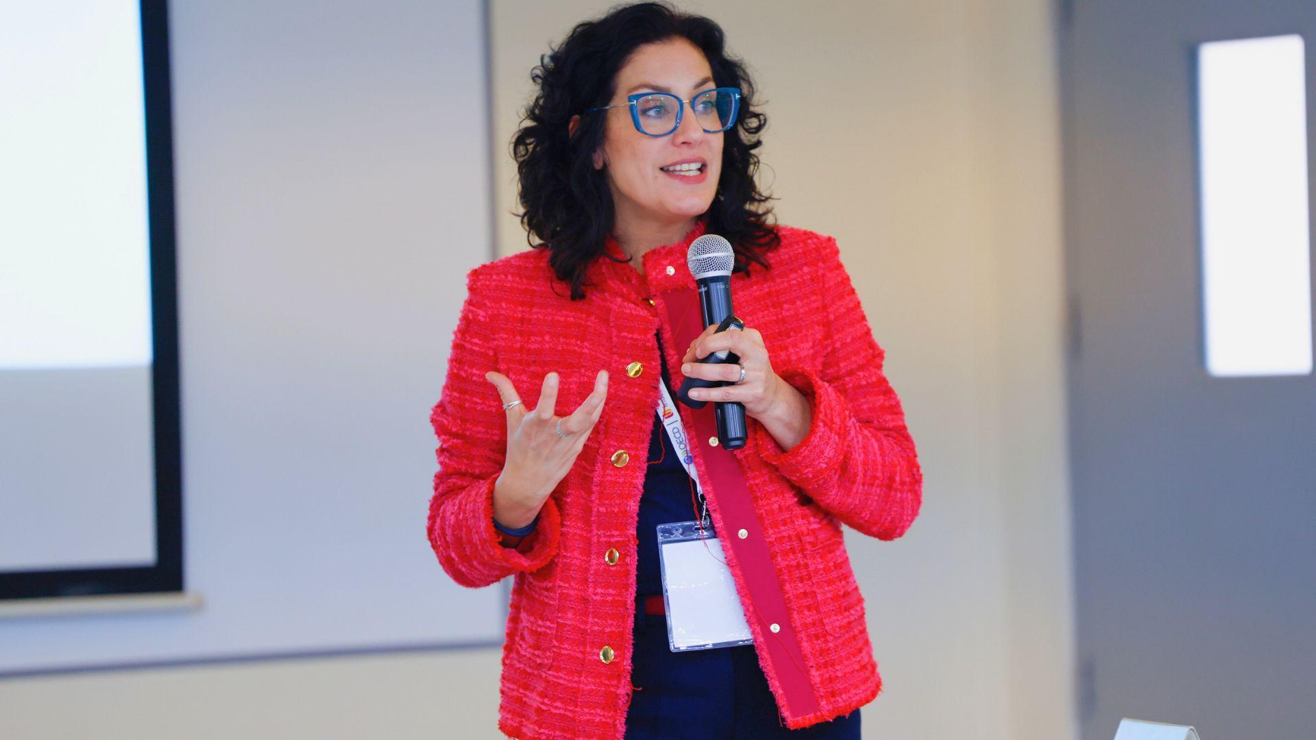 Académica Daniela Gorab es investigadora visitante en centro académico en Ámsterdam