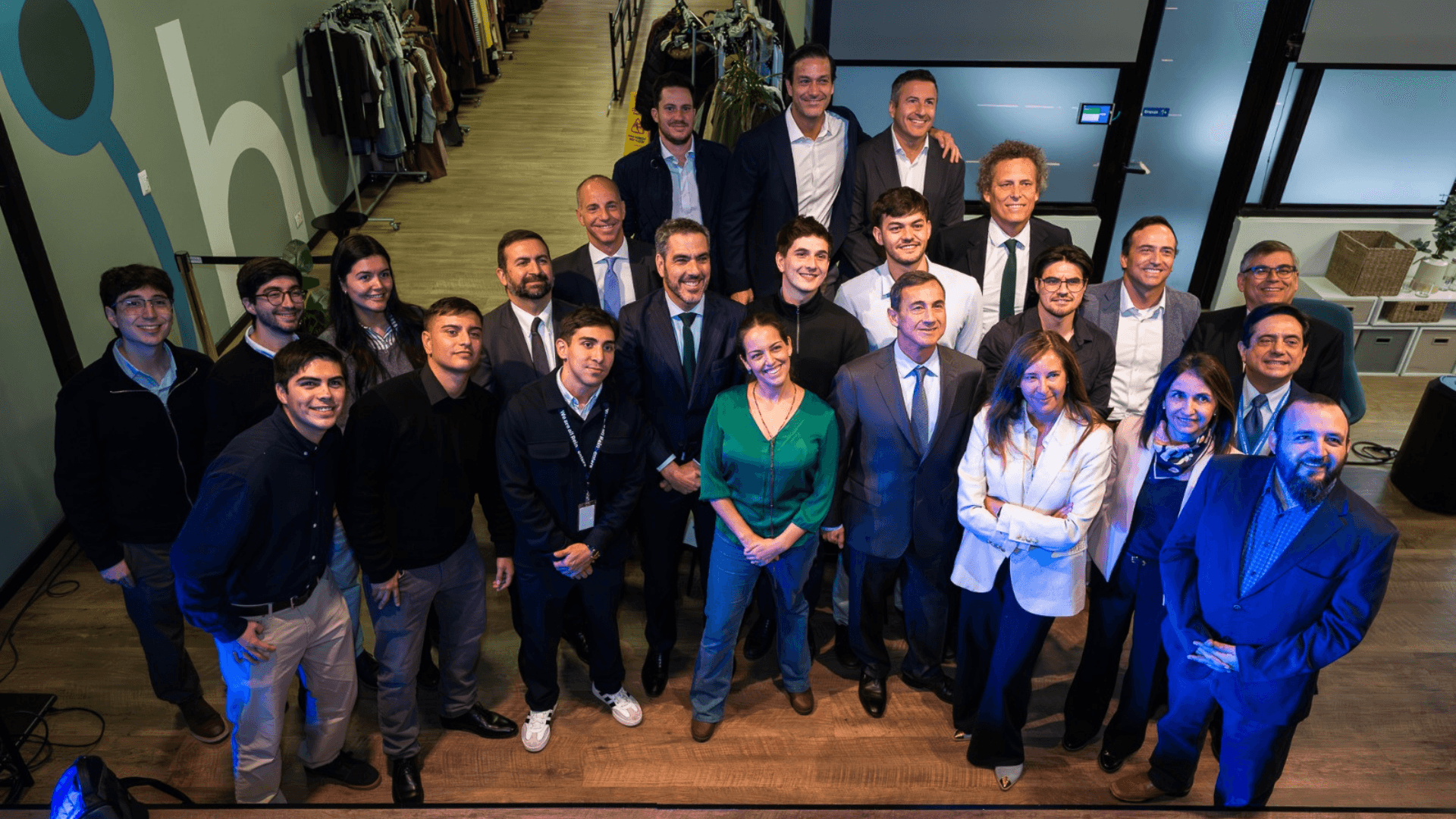 UAI, Accenture y Cencosud lanzan célula Metis de transformación digital