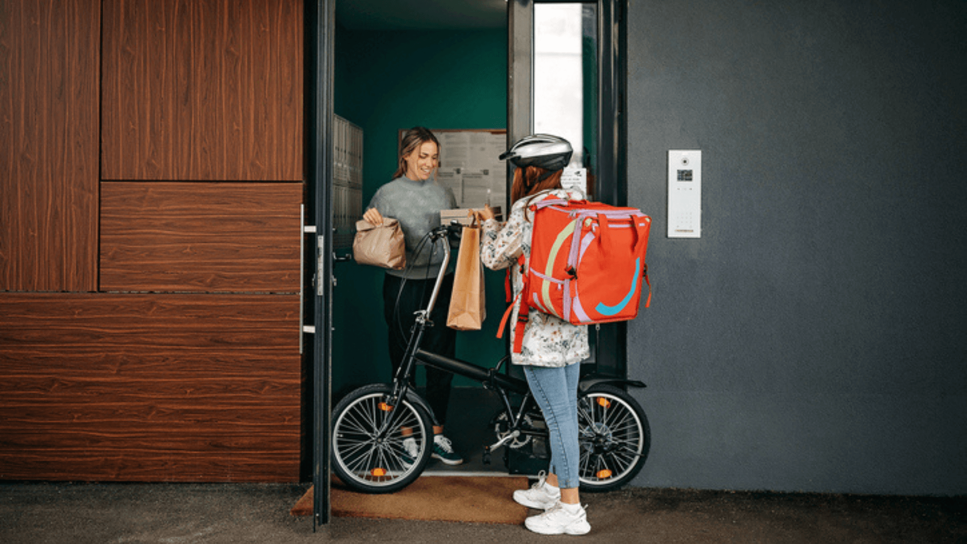 ¿Cómo se vive e imagina el trabajo de plataformas en América Latina?