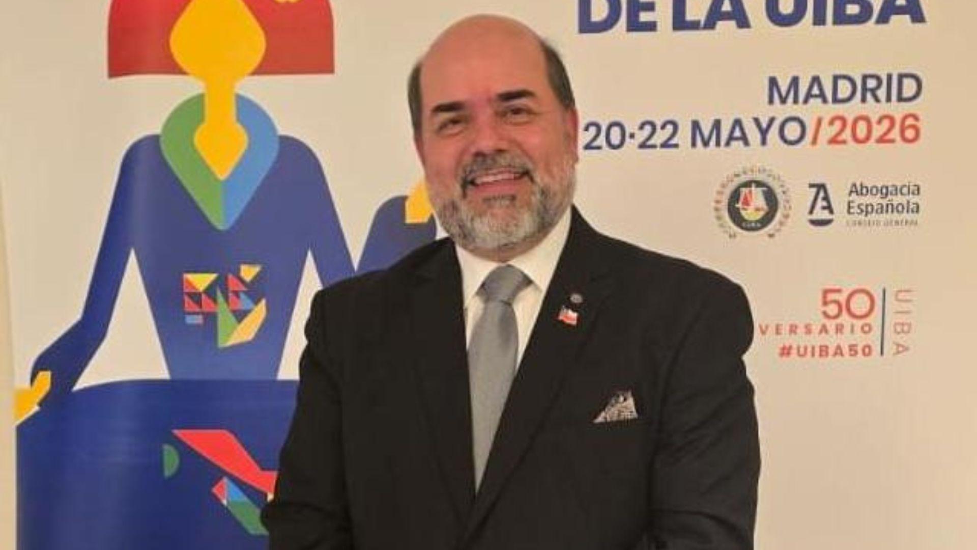Exalumno de Derecho UAI llega al Senado de la abogacía iberoamericana