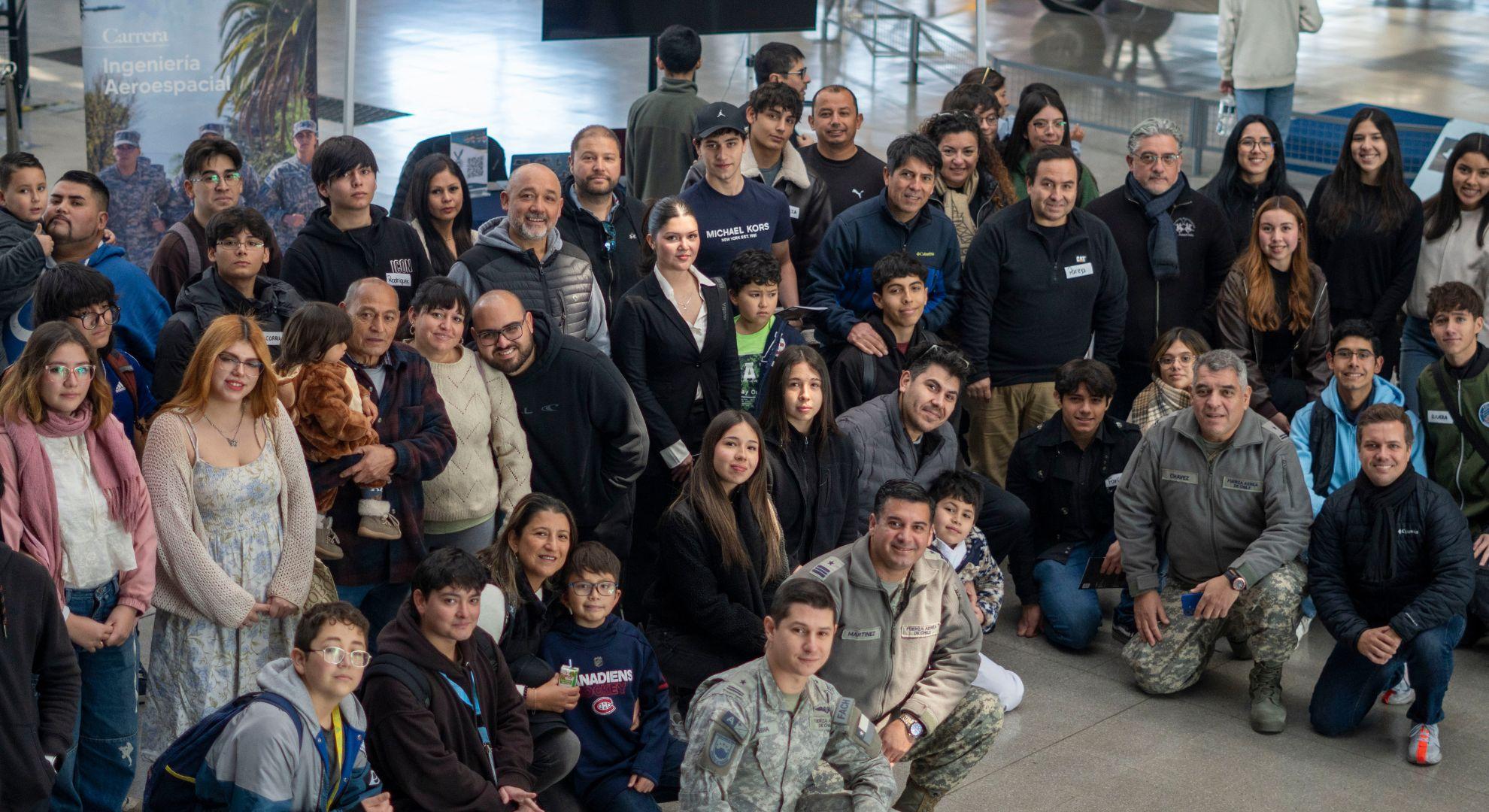 Top Gun reunió a 100 asistentes en el Festival de Cine Aeronáutico FACh-UAI