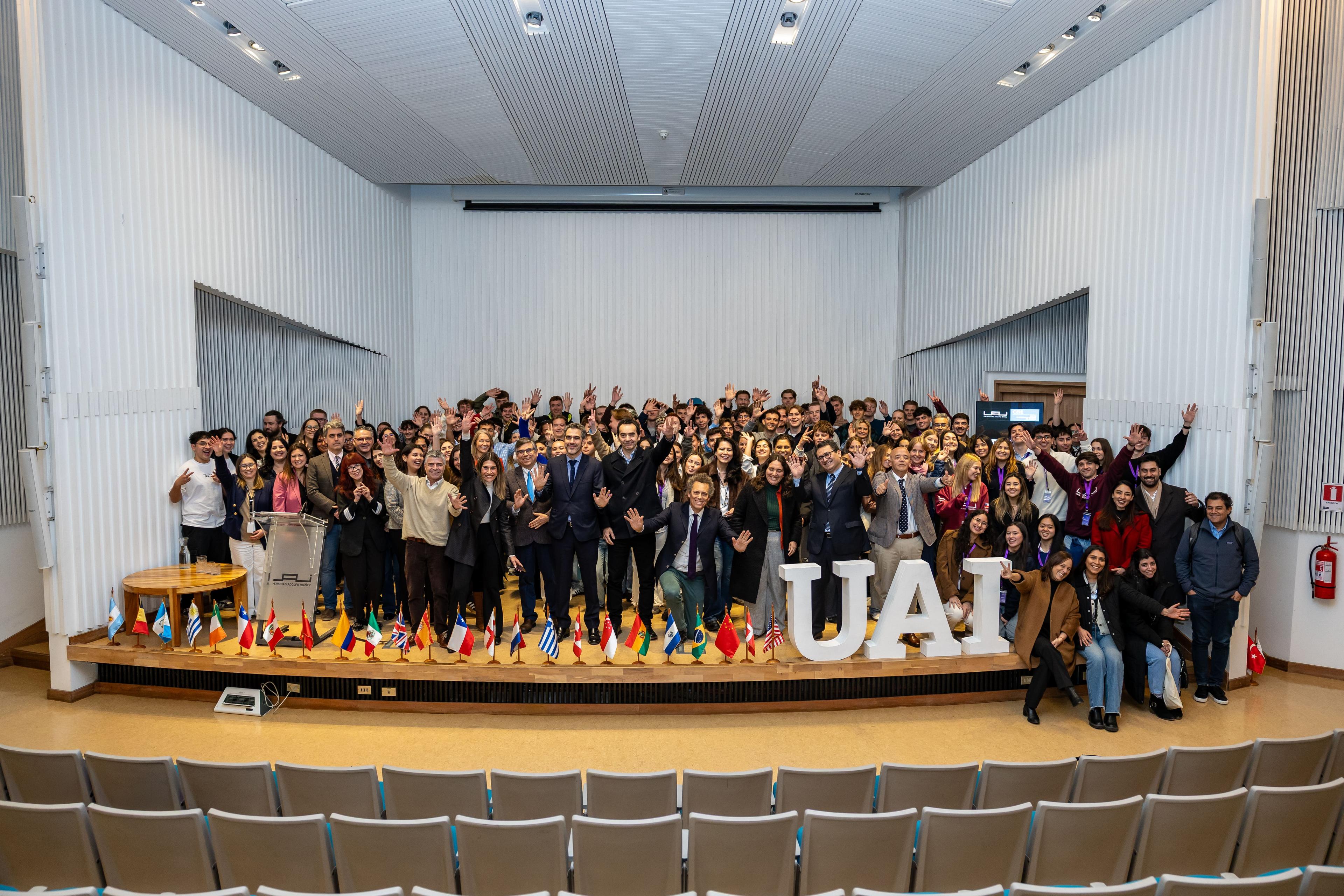 UAI da la bienvenida a más de 160 estudiantes internacionales del segundo semestre 2026