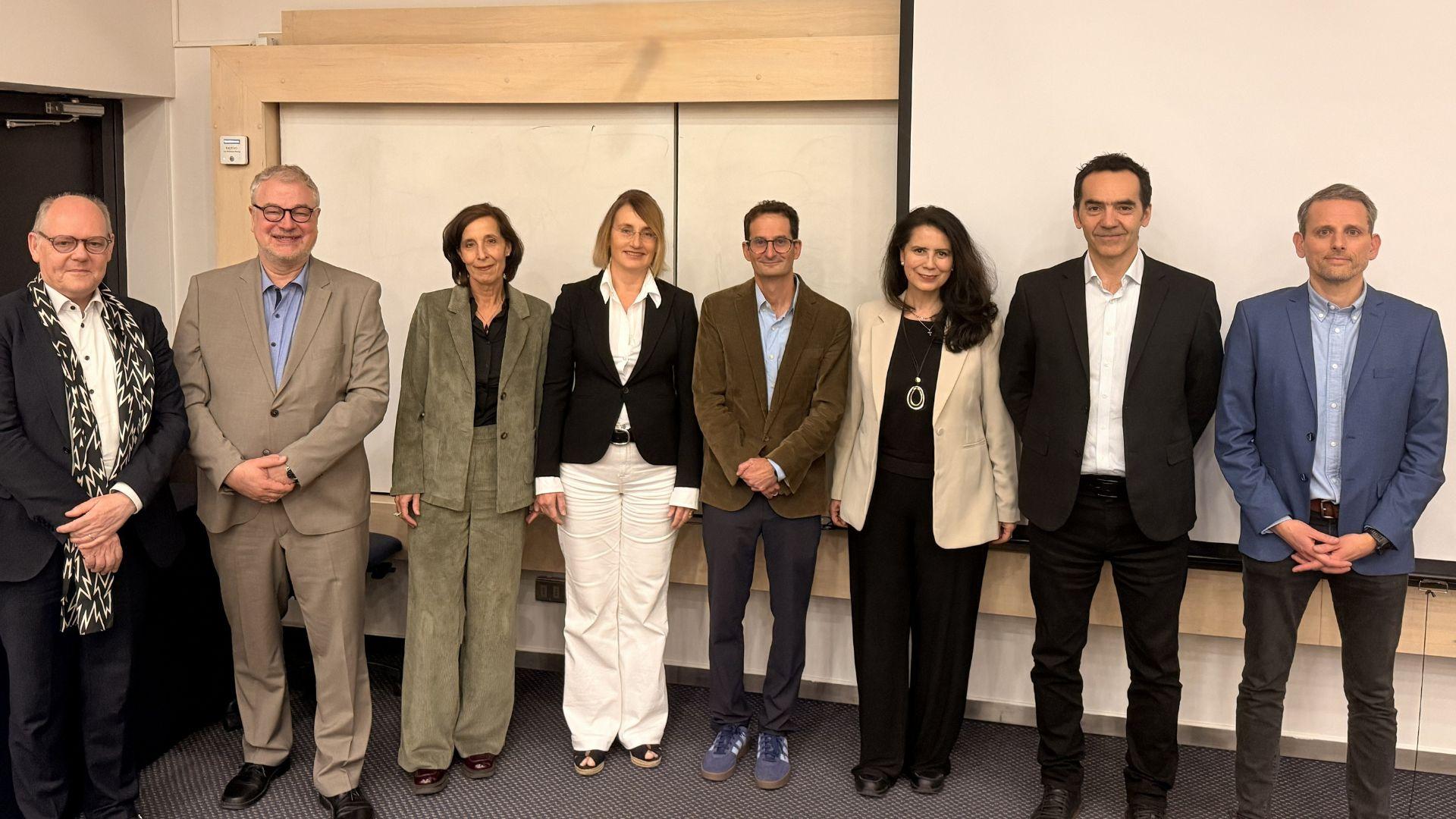 Conferencia internacional en la UAI marca primera actividad pública de Fundación Max Weber en Chile