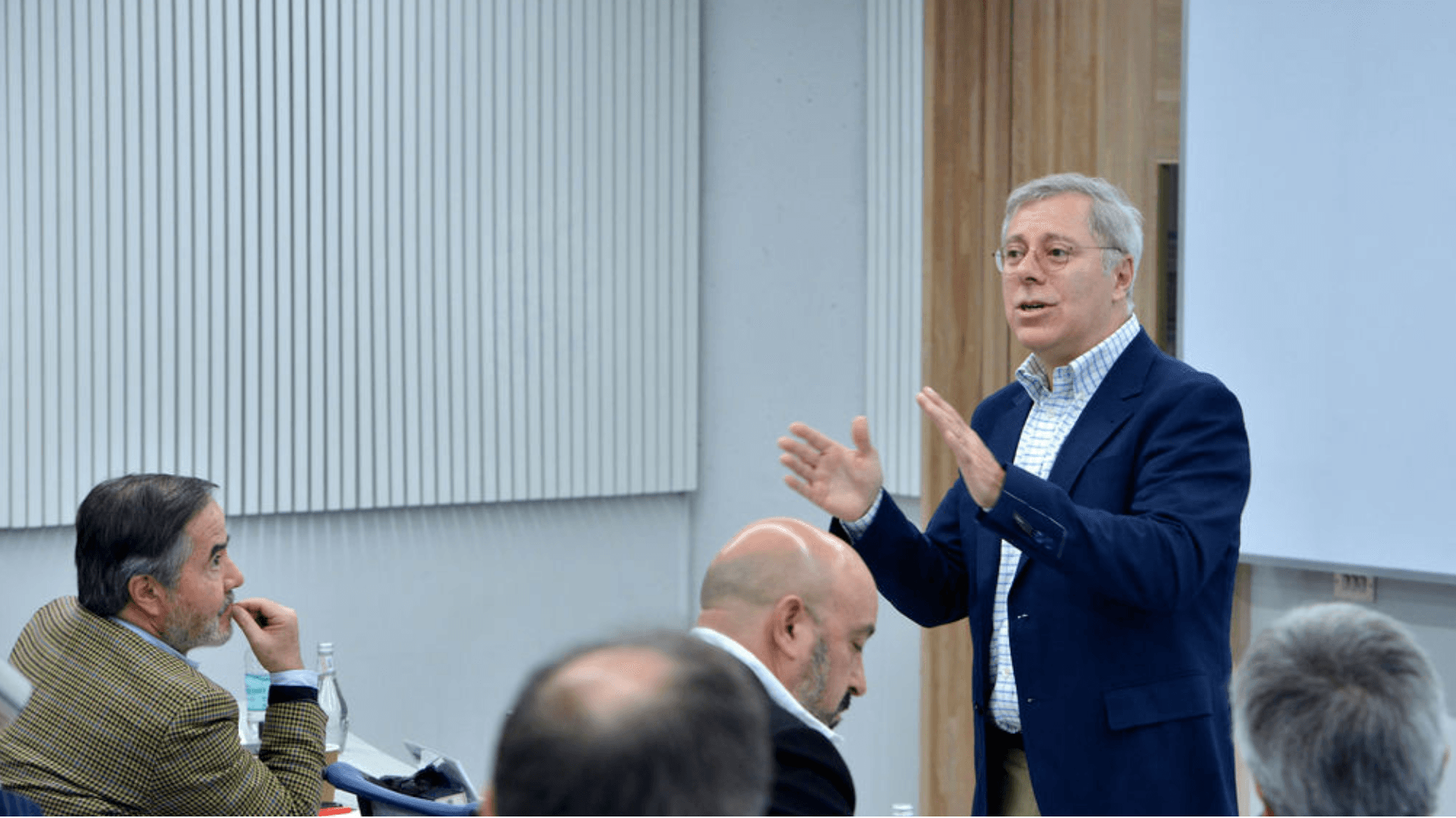 Gobernando: UAI abre espacio para debatir la conducción política y estratégica de las organizaciones