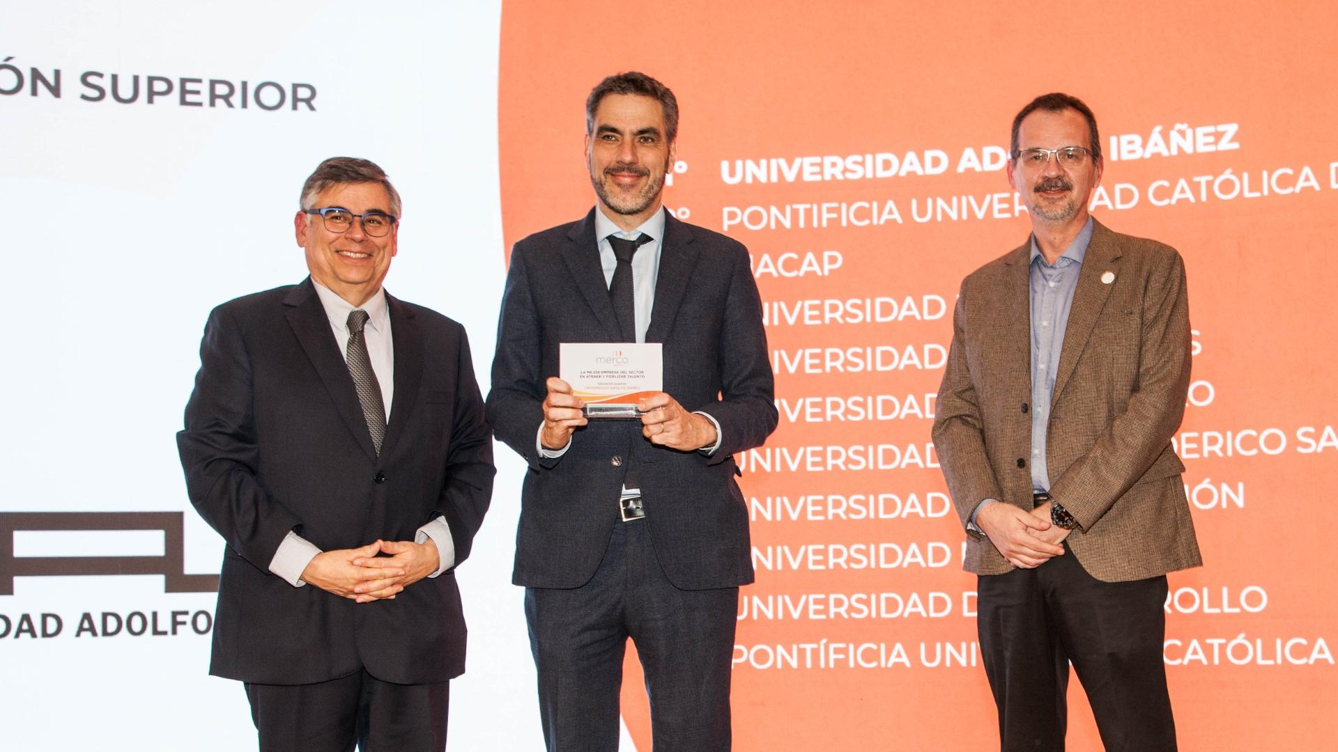 UAI reafirma su liderazgo y se mantiene como N°1 en Educación en MERCO Talento 2026