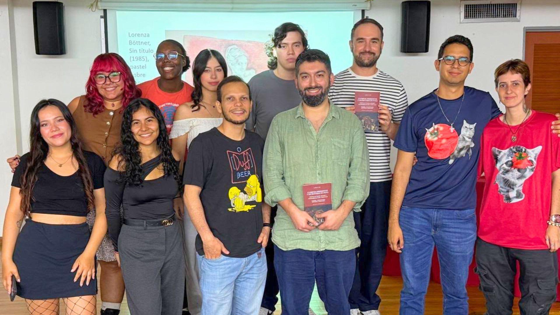 Jorge Cid presentó en Colombia su nuevo libro sobre poéticas disidentes del Cono Sur