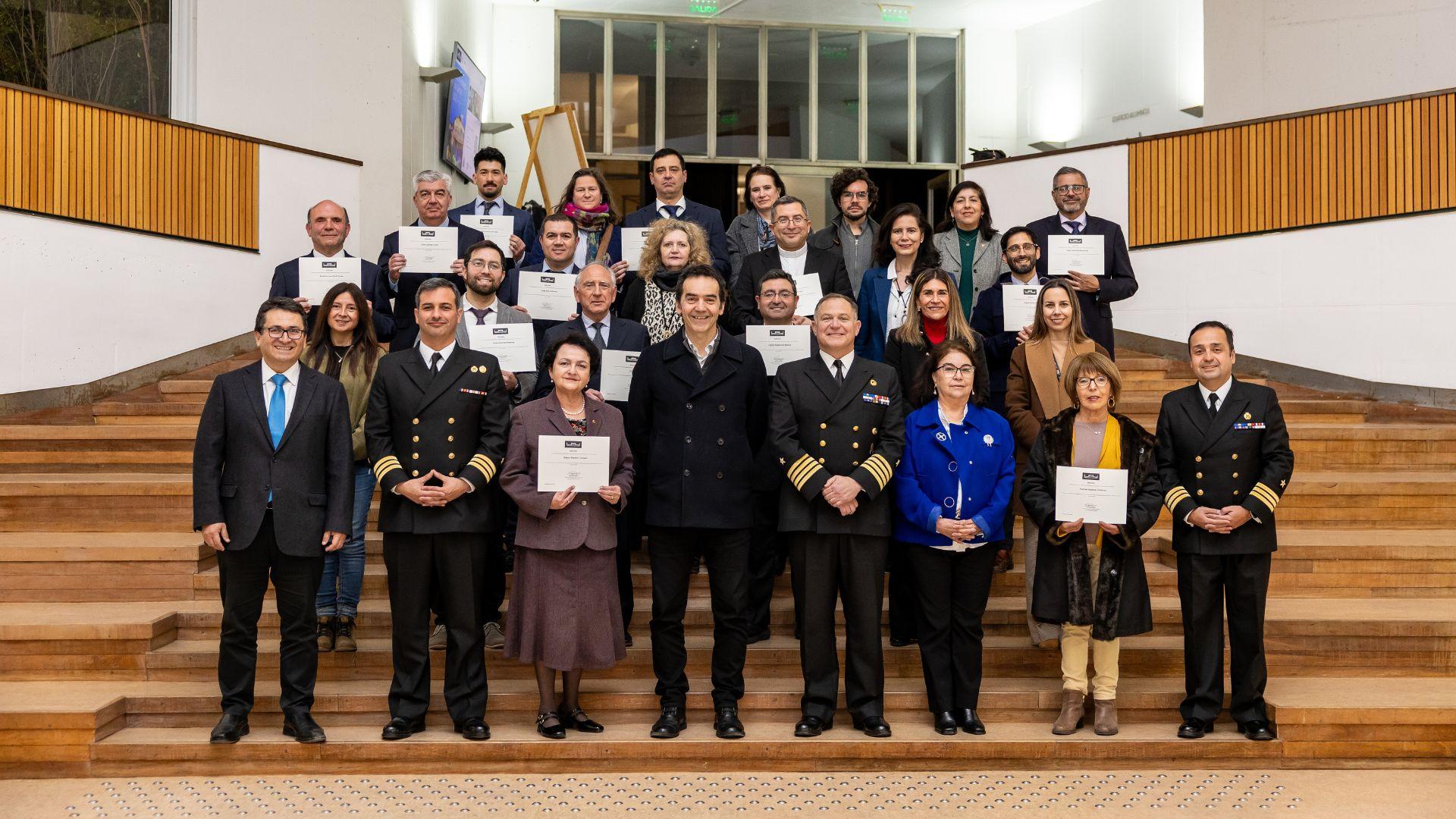 Diplomado en Artes Liberales UAI culminó su primera edición junto a la Escuela Naval
