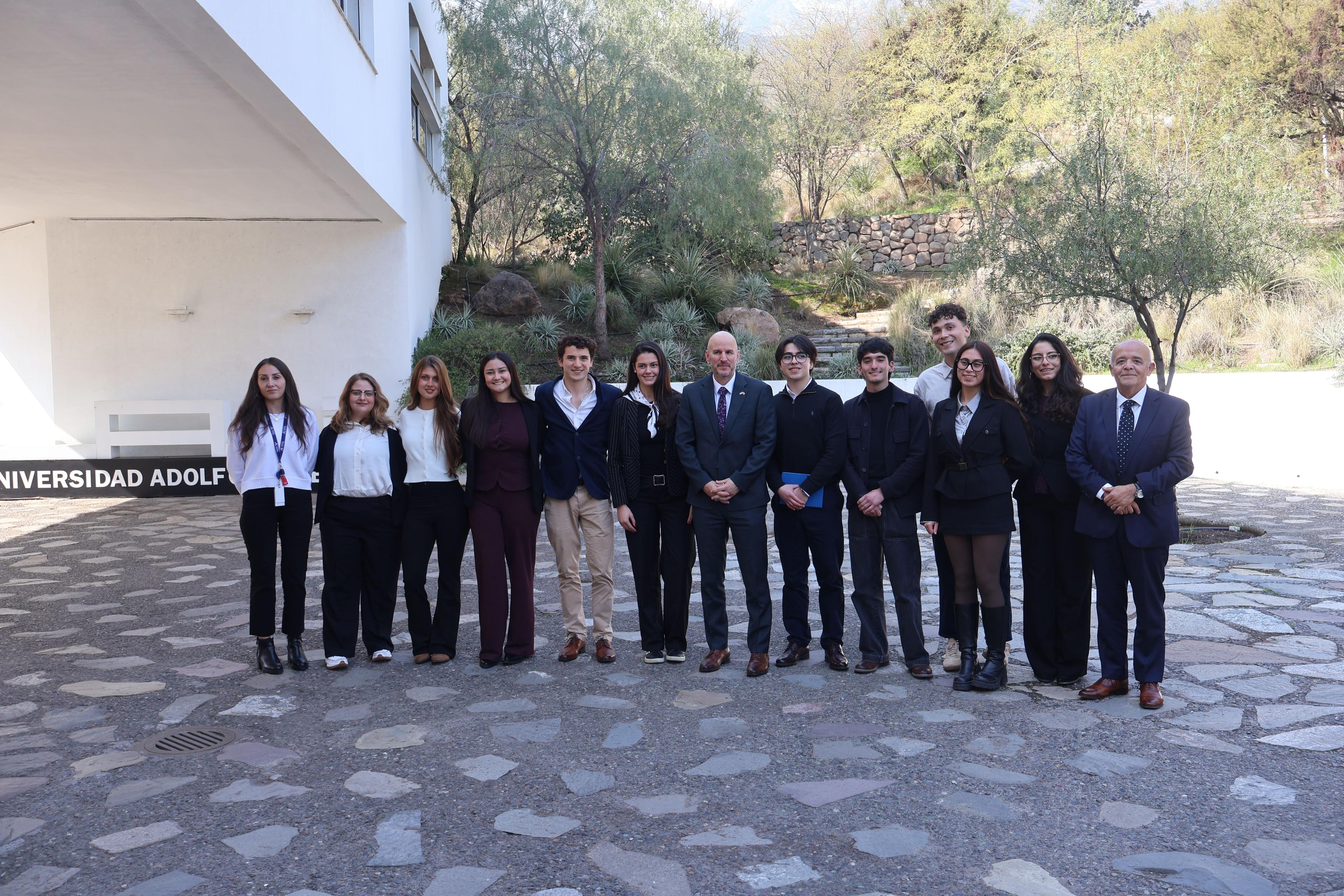 Embajador de Estados Unidos en Chile, Brandon Judd, visitó la UAI en el marco del Ciclo de Embajador