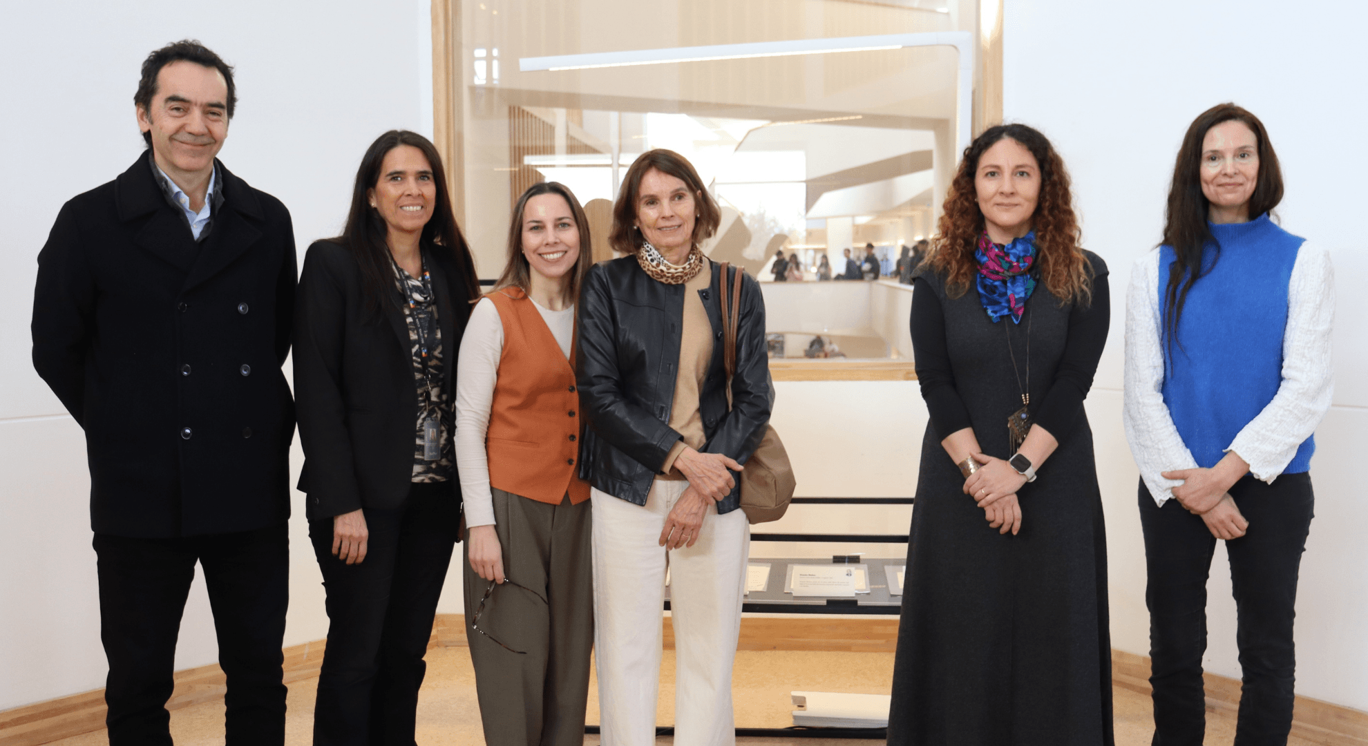 UAI recibe archivo de Rosa Markmann y abre espacio para reflexionar sobre la memoria de las mujeres