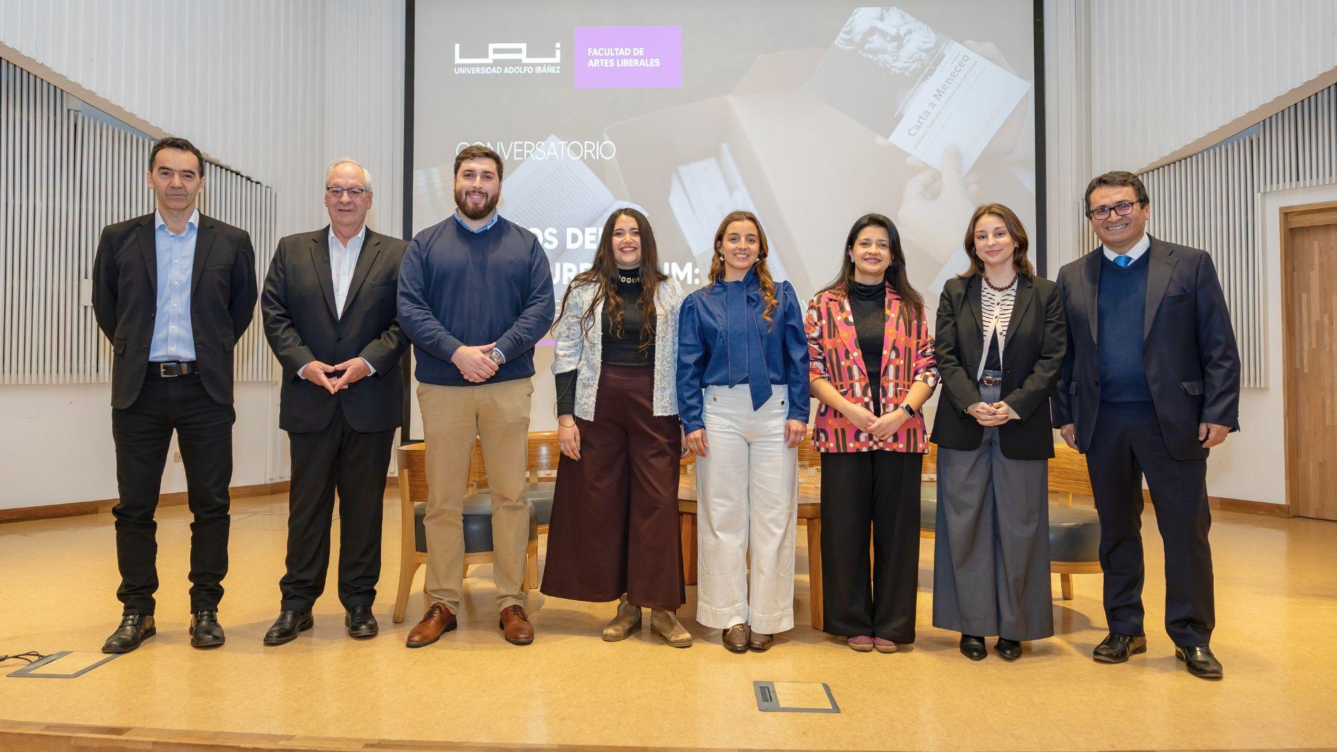 Egresados UAI conmemoran diez años del Core Curriculum en Viña del Mar