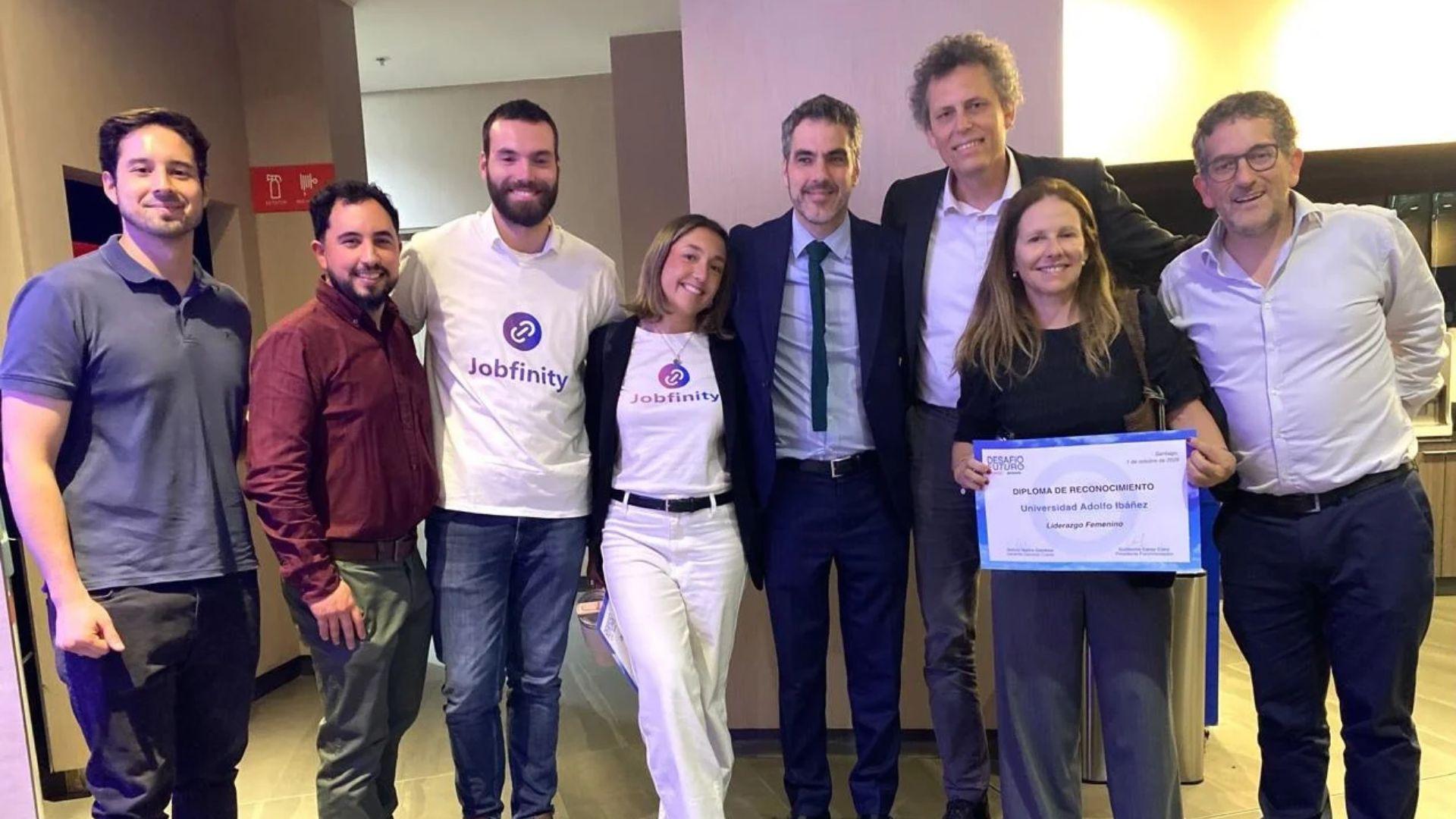 UAI recibió el reconocimiento Liderazgo Femenino del Desafío Futuro Copec Avonni