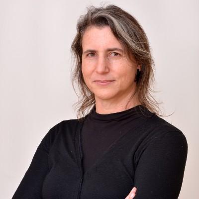 Lía Karmelić Visinteiner