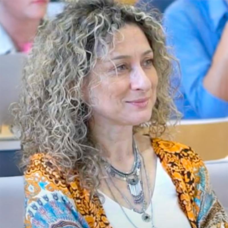 Melina Gambin, Subgerente Comercial en AFP Capital