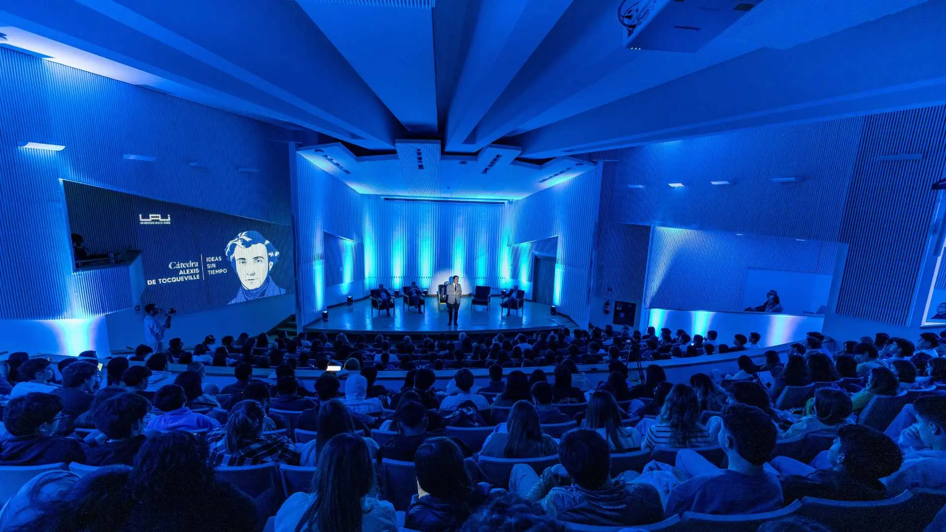 Lanzamiento de las Cátedras UAI llega al campus Viña del Mar con “Ideas sin Tiempo” Lanzamiento de las Cátedras UAI llega al campus Viña del Mar con “Ideas sin Tiempo”