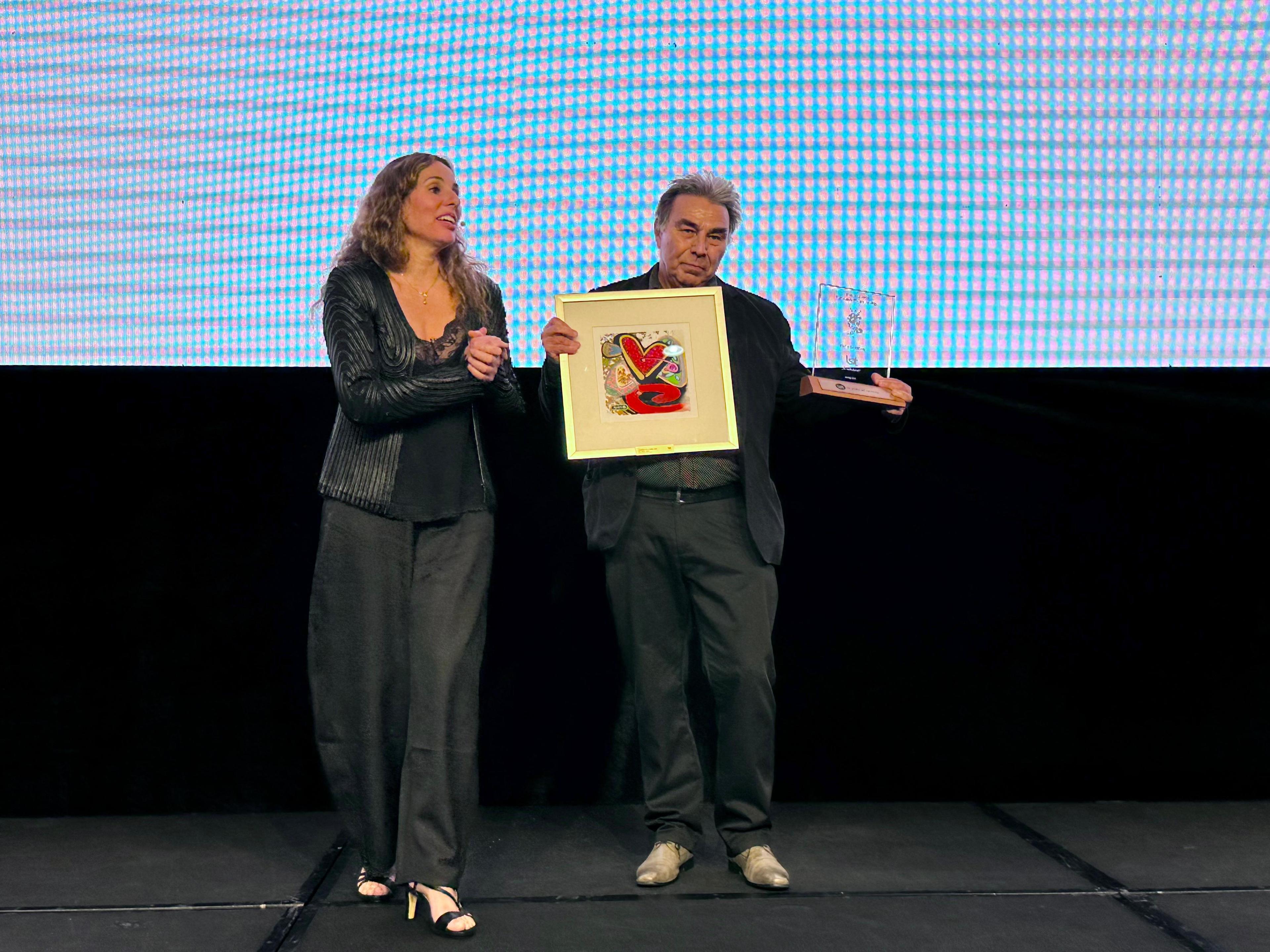 Premian a Eric Goles en la Ceremonia de Distinción Anual del IST Premian a Eric Goles en la Ceremonia de Distinción Anual del IST