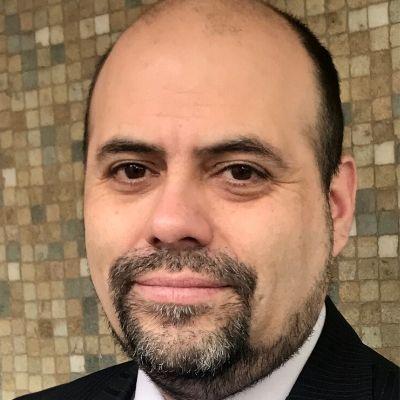 Álvaro Herrera E. Álvaro Herrera E.