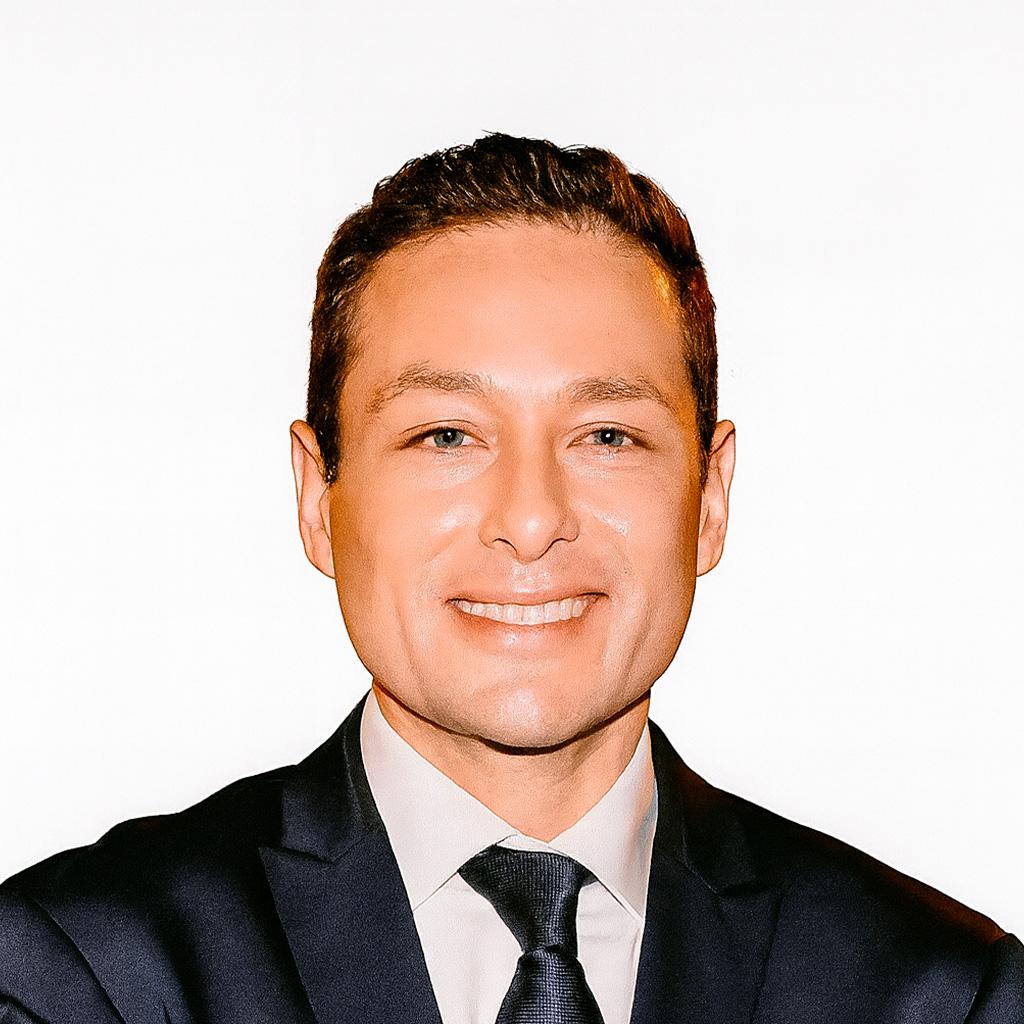 Eduardo Castillo Eduardo Castillo