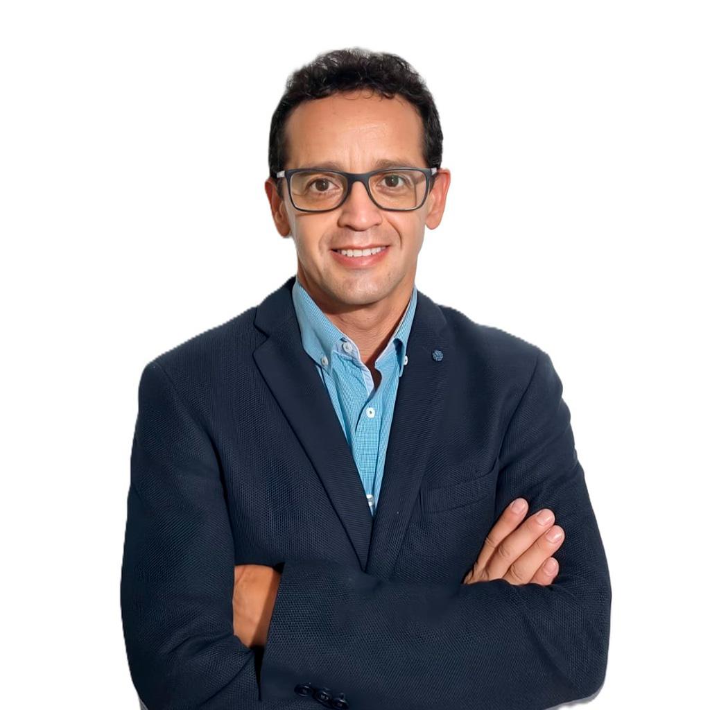 Julio Valenzuela Julio Valenzuela